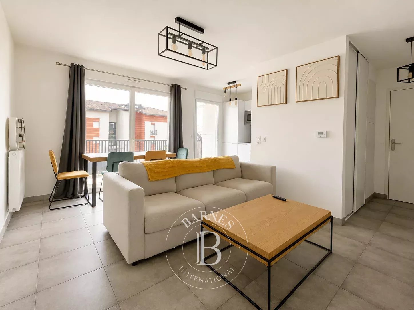 Annemasse  - Appartement 2 Pi&egrave;ces, 1 Chambre - picture 2