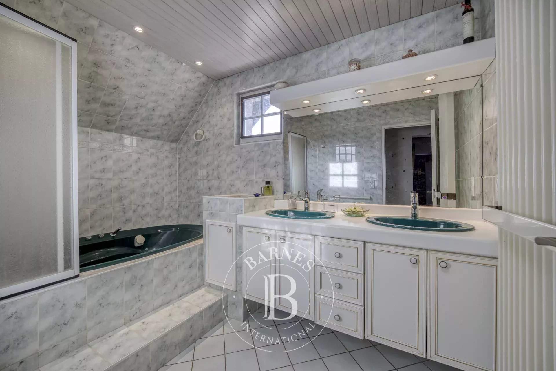 Reignier-Ésery  - Maison 7 Pi&egrave;ces 4 Chambres - picture 13