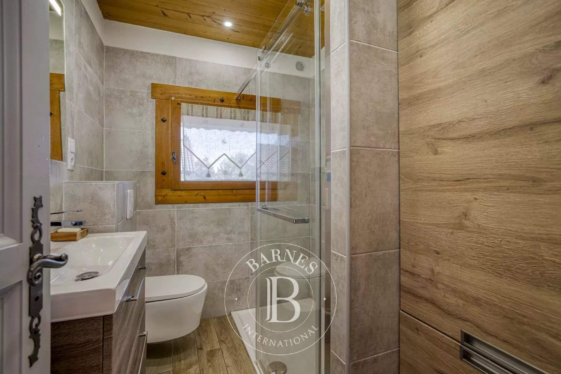 Vétraz-Monthoux  - Chalet 7 Pi&egrave;ces 5 Chambres - picture 13