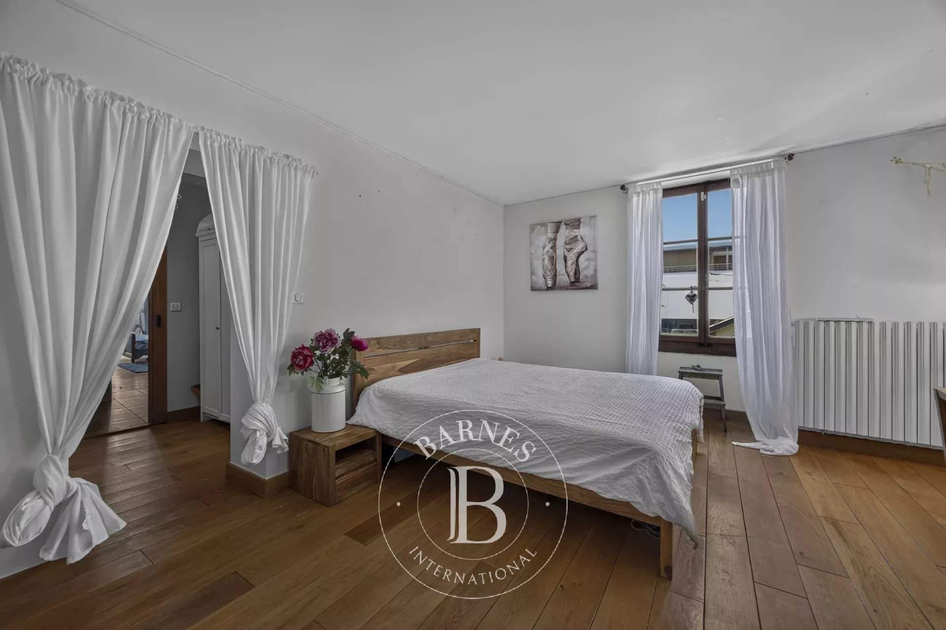 Divonne-les-Bains  - Maison de ville 10 Pi&egrave;ces 4 Chambres - picture 13