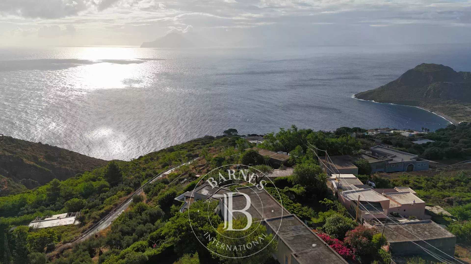 Lipari  - Villa 5 Bedrooms