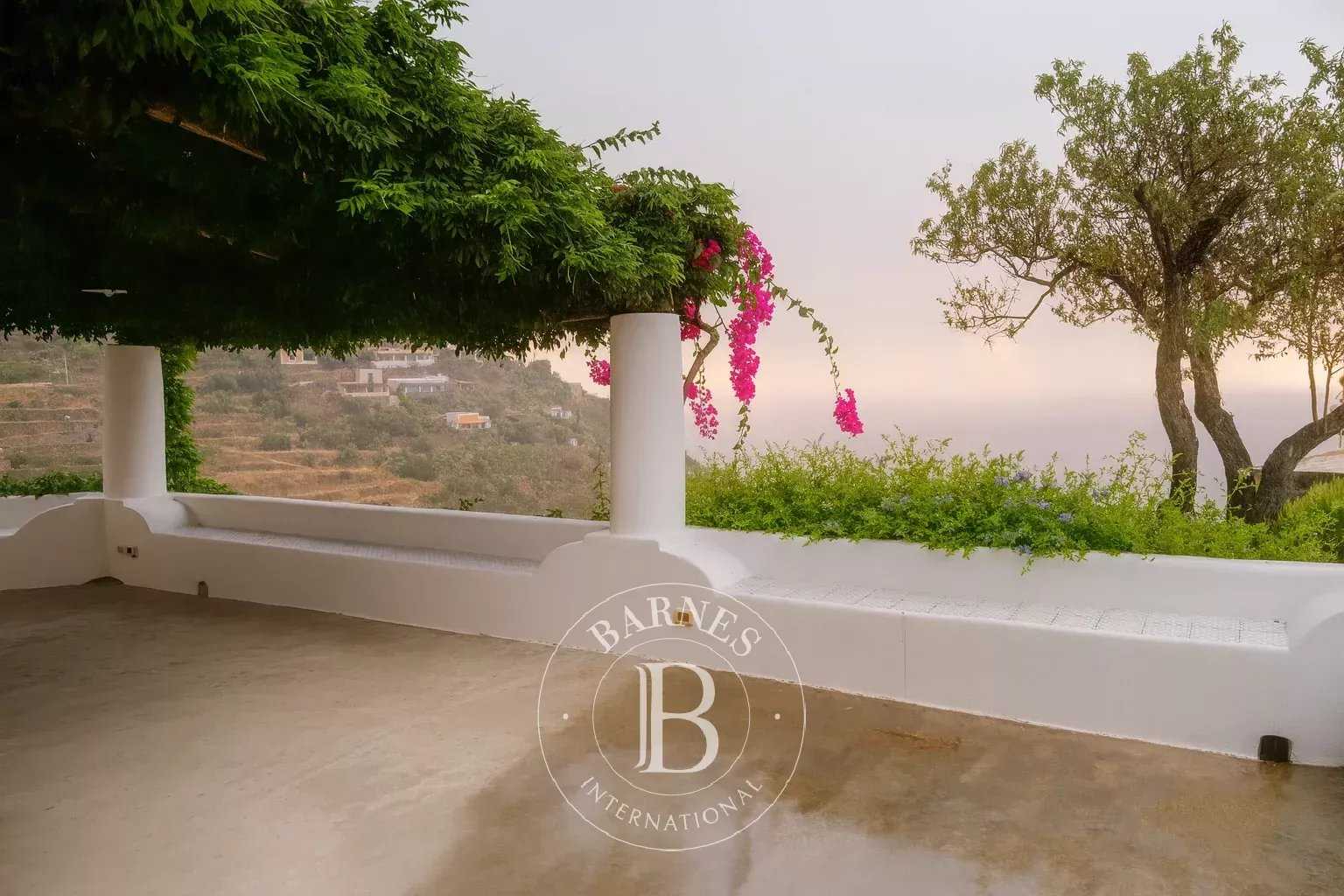 Lipari  - Villa 5 Bedrooms