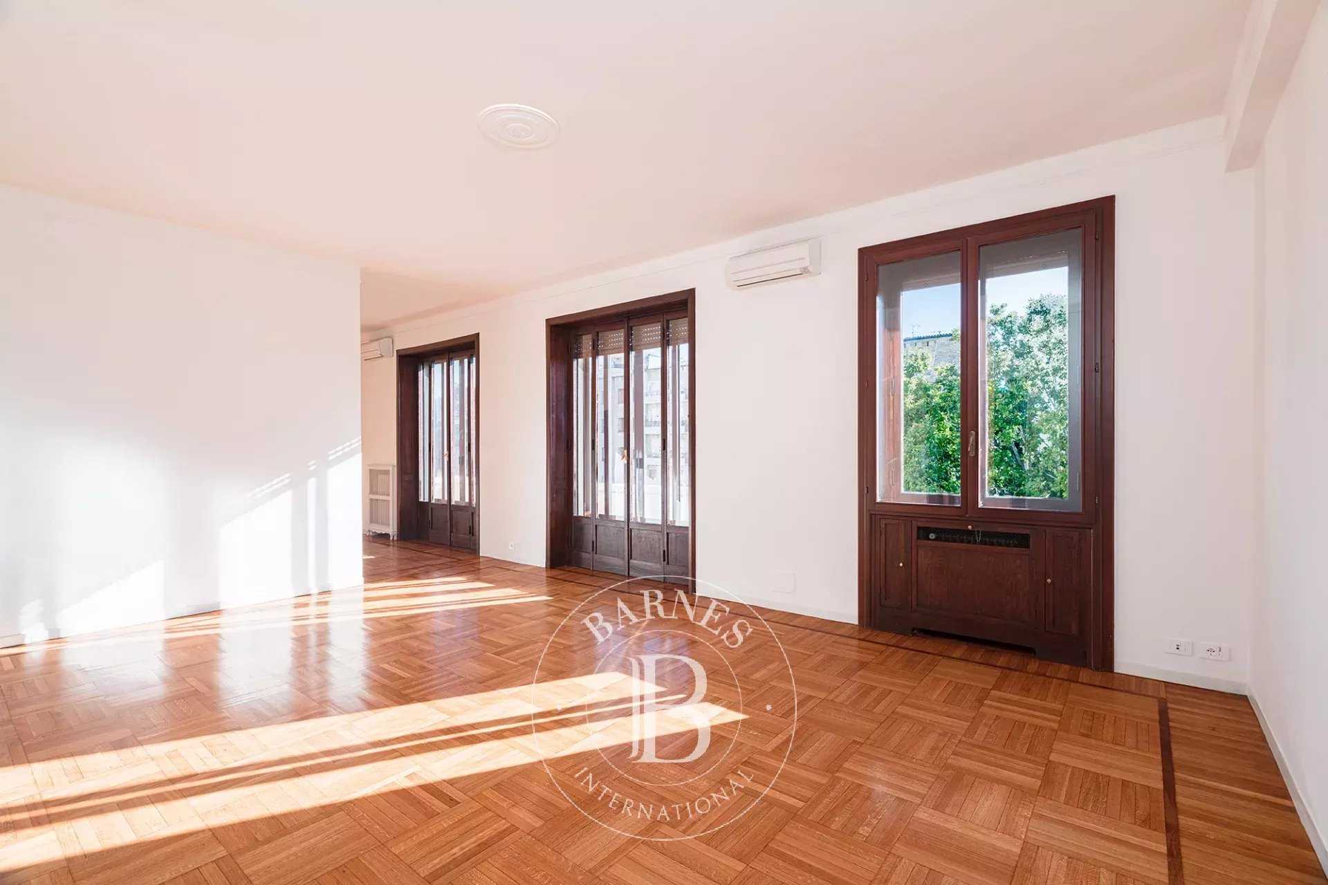 Milano  - Appartement 8 Pi&egrave;ces 4 Chambres