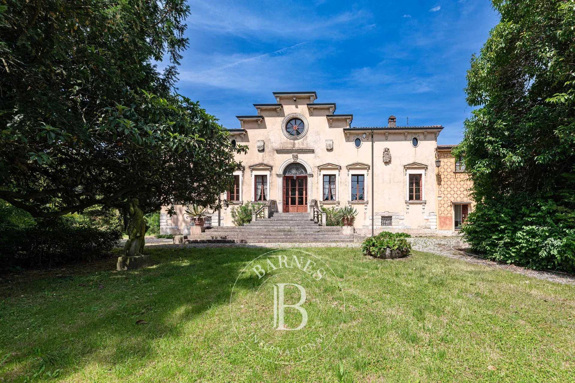 Lazise  - Villa 31 Pièces