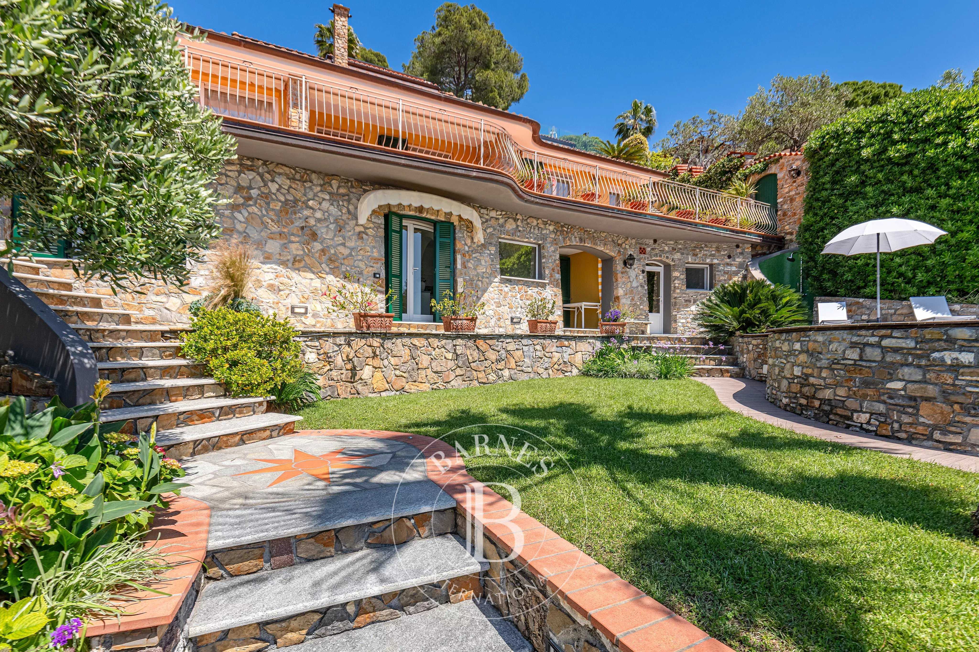 Andora  - Villa 8 Pi&egrave;ces 5 Chambres