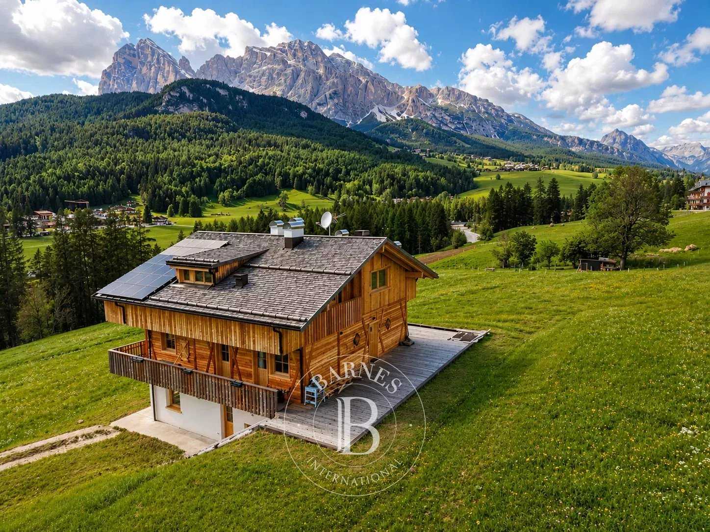Cortina d'Ampezzo  - Propriété 12 Pi&egrave;ces 6 Chambres