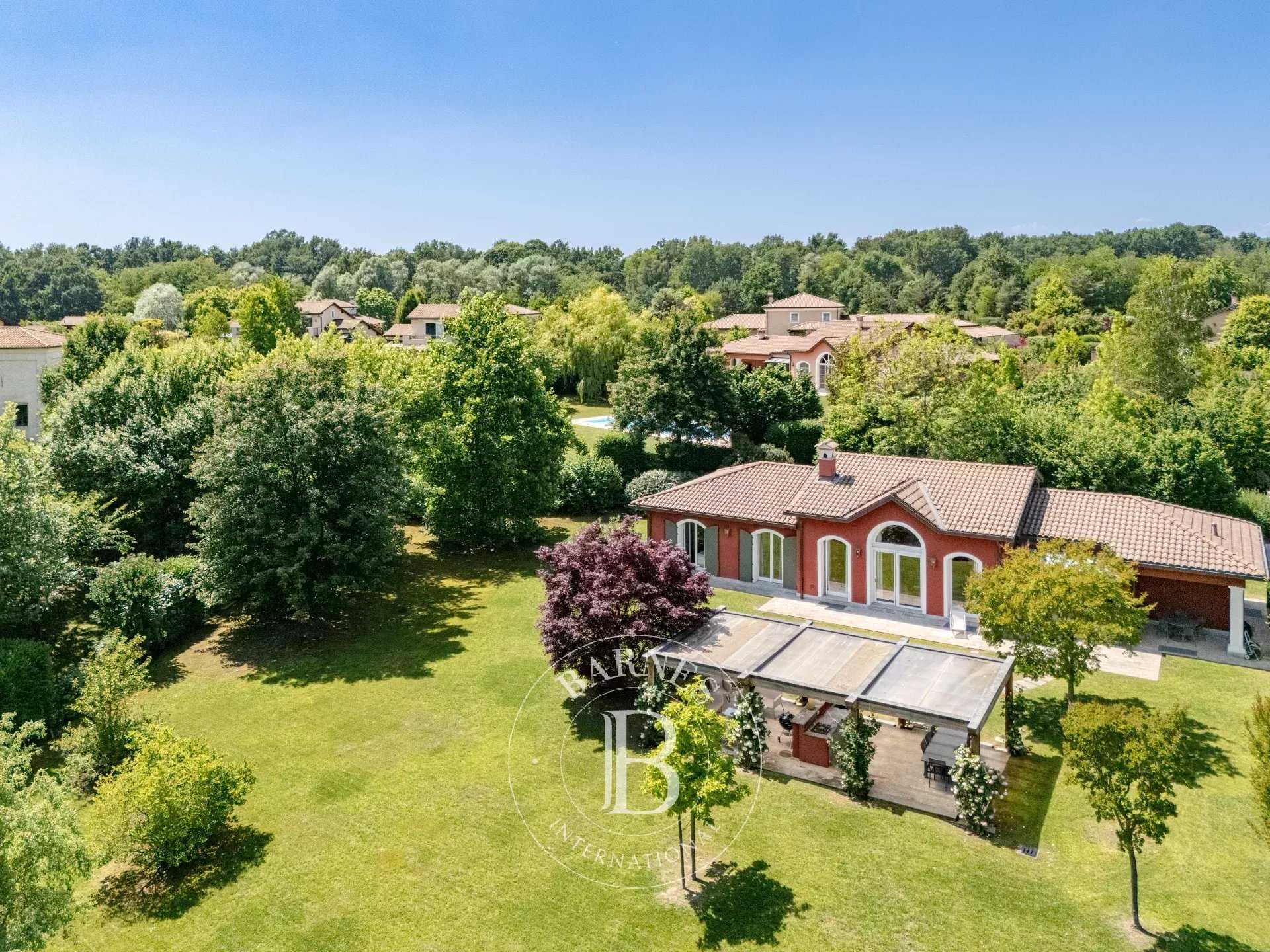 Bogogno  - Villa 10 Pi&egrave;ces 5 Chambres