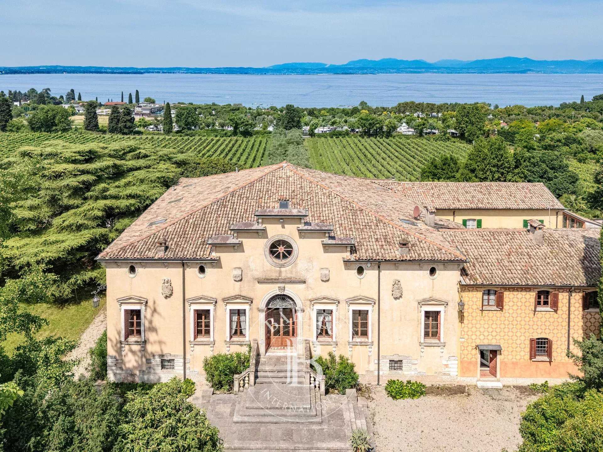 Villa Lazise  -  ref 86049910 (picture 1)