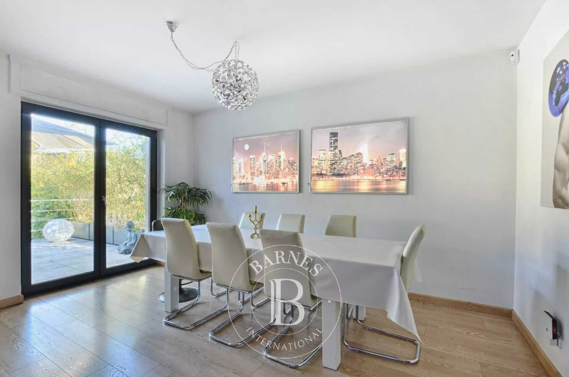 Thionville  - Villa 9 Pi&egrave;ces 6 Chambres