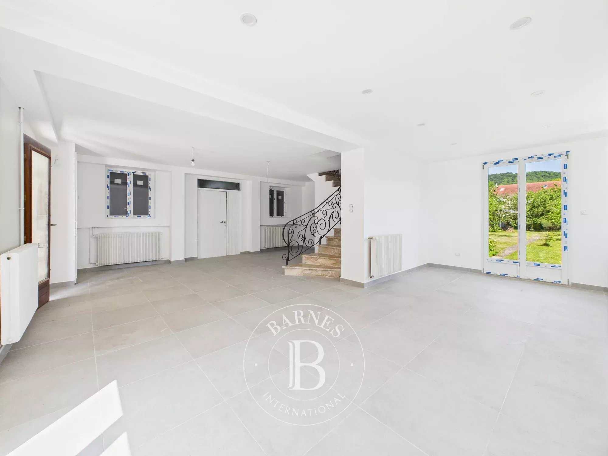 Nancy  - Maison 7 Pi&egrave;ces 3 Chambres