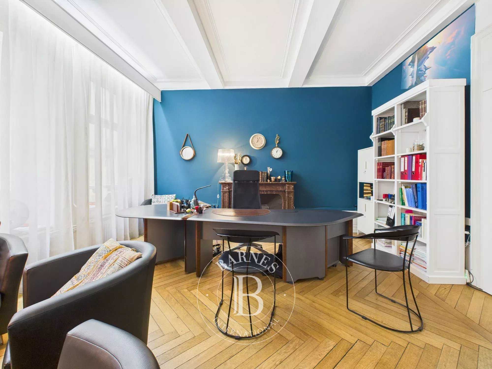 Luxembourg  - Oficinas 2 Cuartos