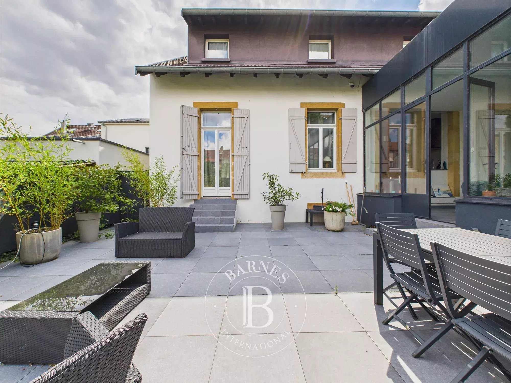 Montigny-lès-Metz  - Maison 10 Pi&egrave;ces 5 Chambres