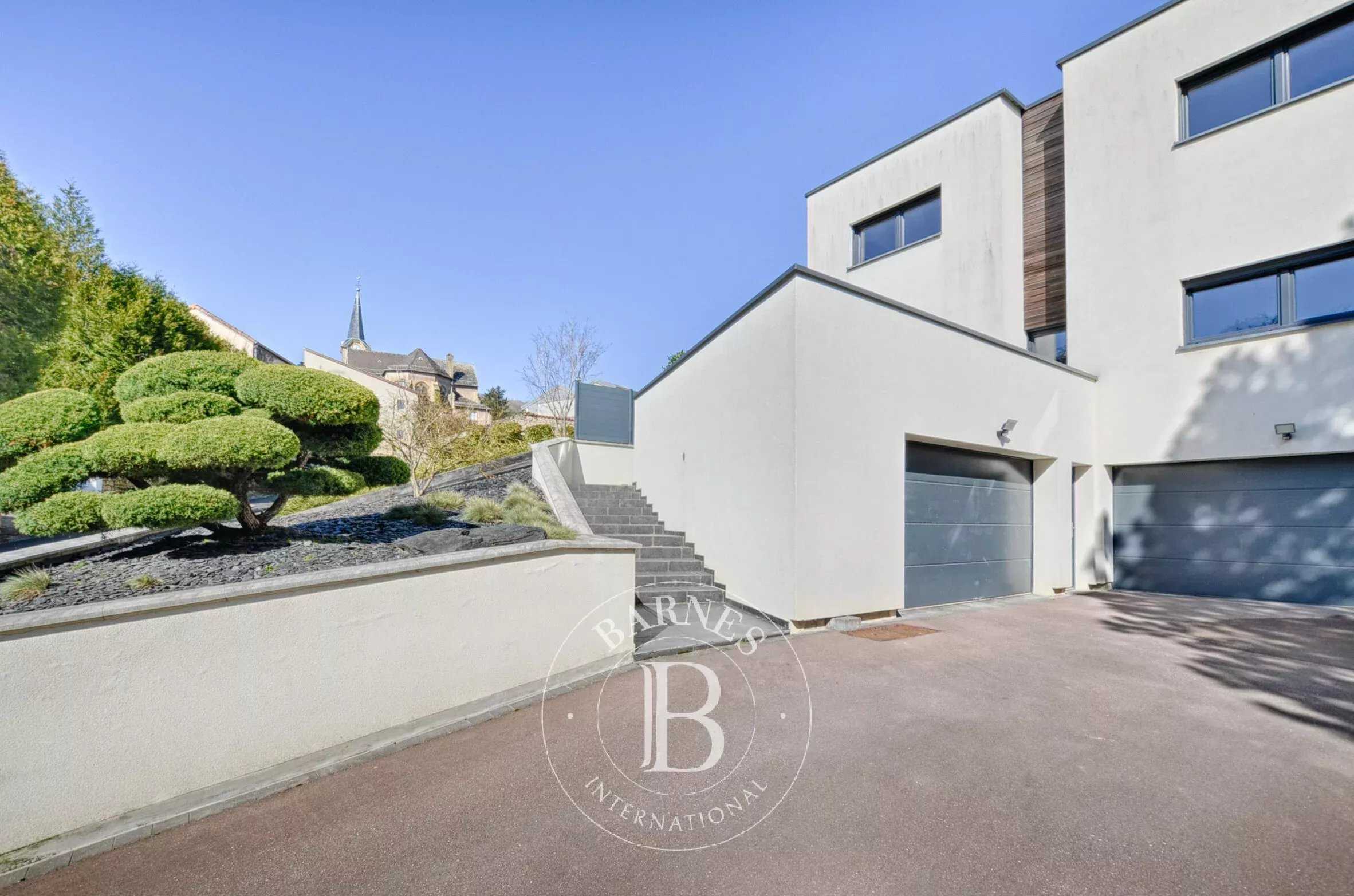 Thionville  - Villa 8 Pi&egrave;ces 4 Chambres