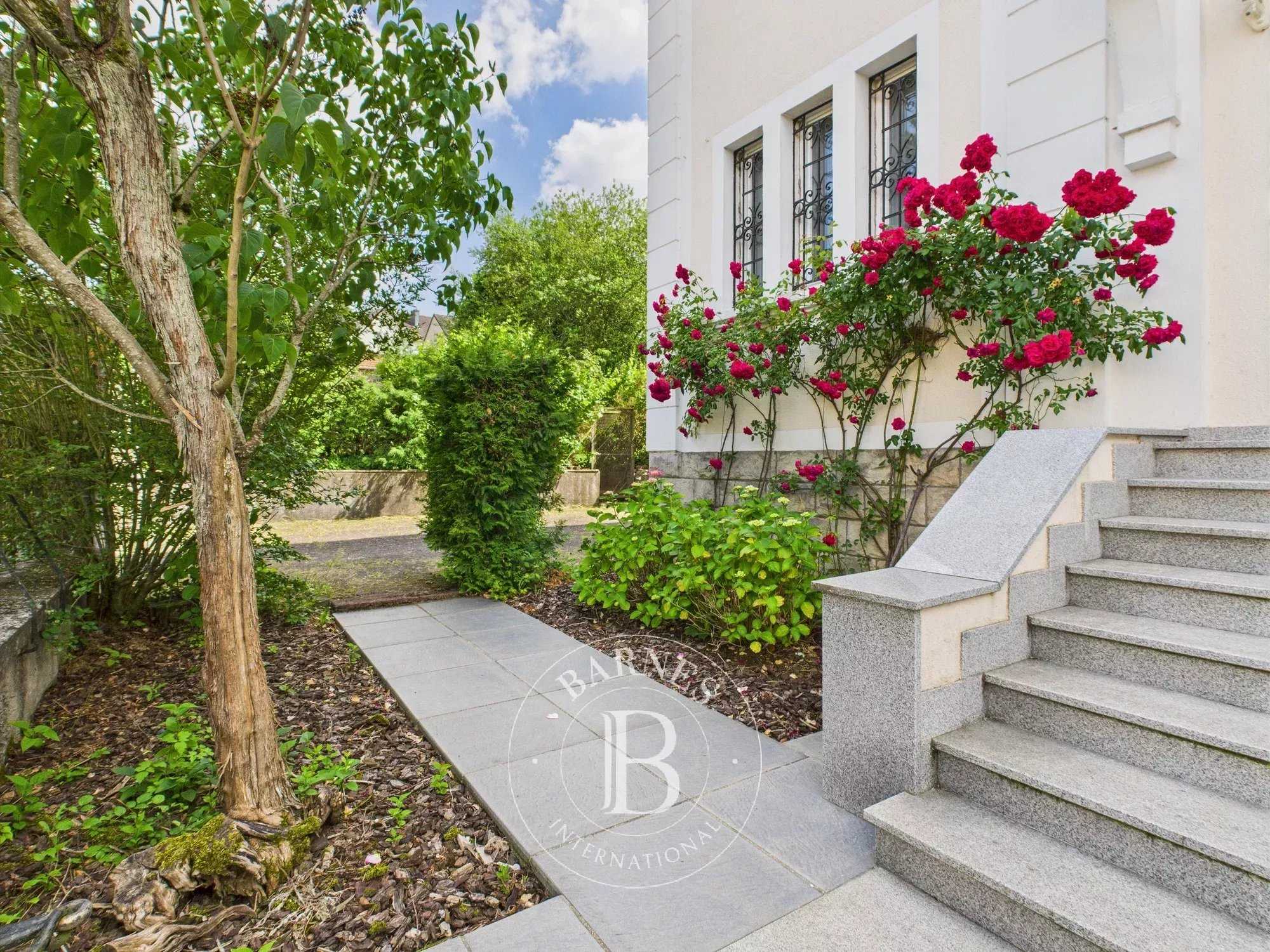 Audun-le-Tiche  - Maison 10 Pi&egrave;ces 6 Chambres