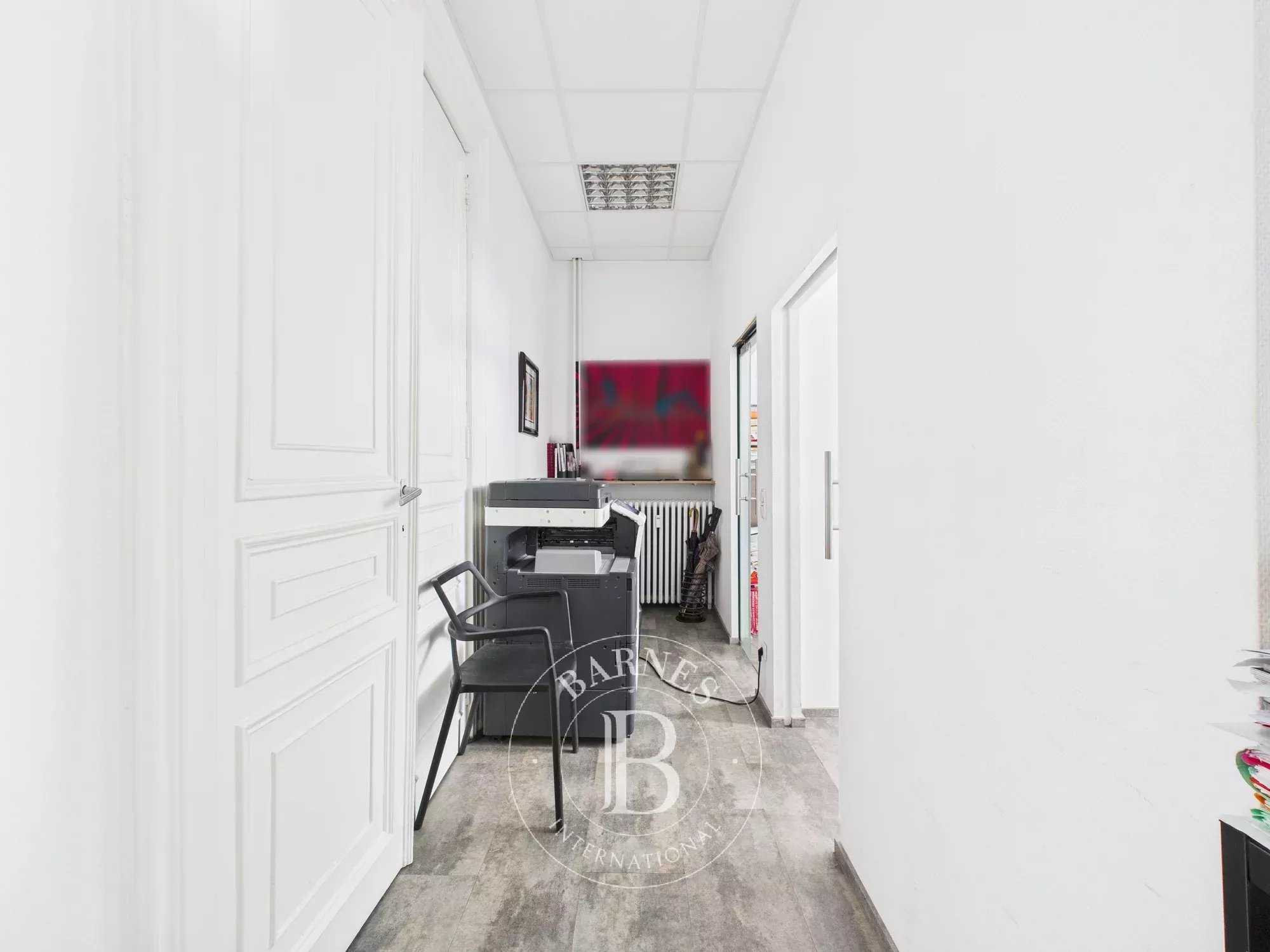 Luxembourg  - Oficinas 2 Cuartos