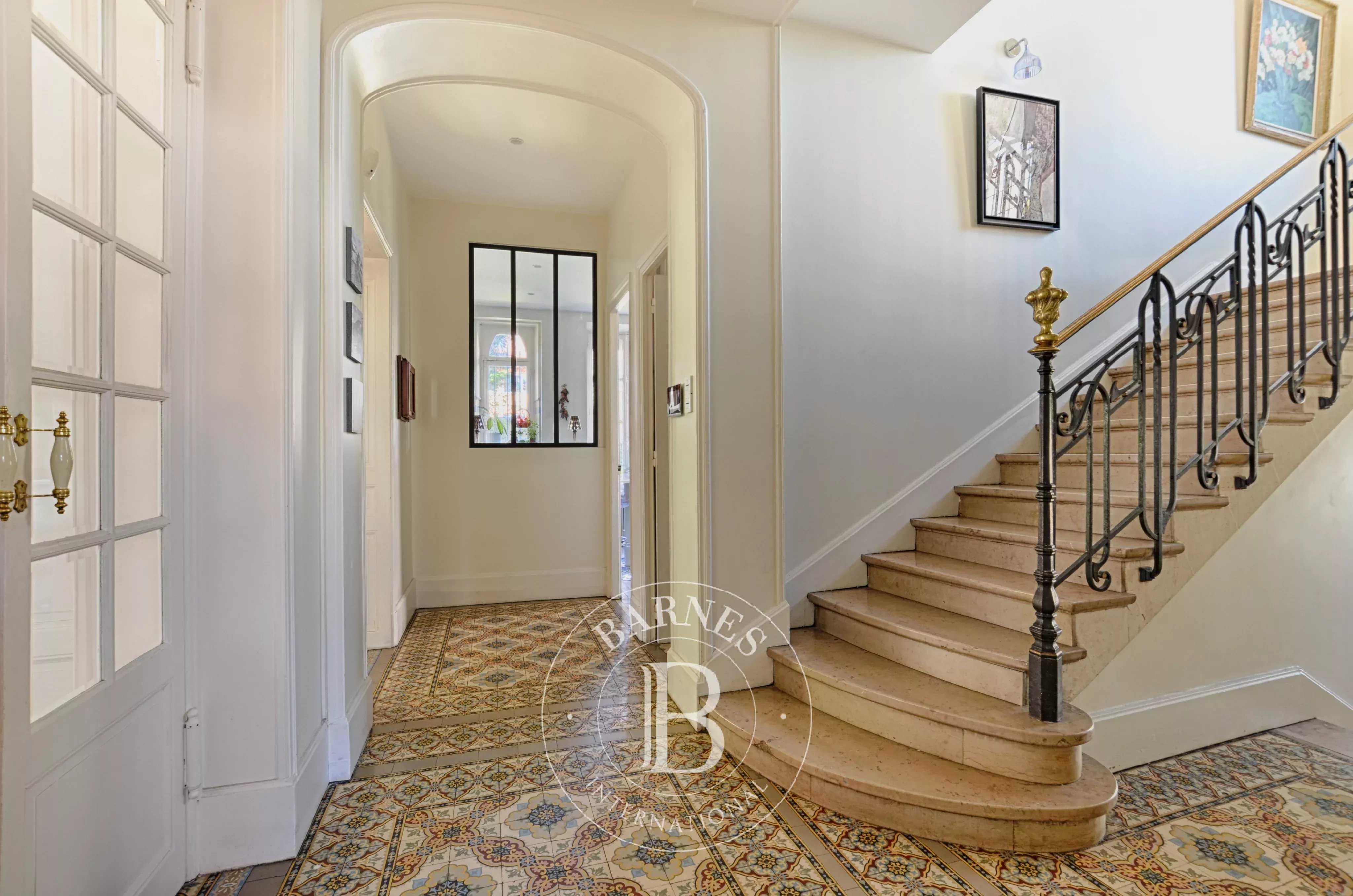 Nancy  - Maison de ville 10 Pi&egrave;ces 6 Chambres