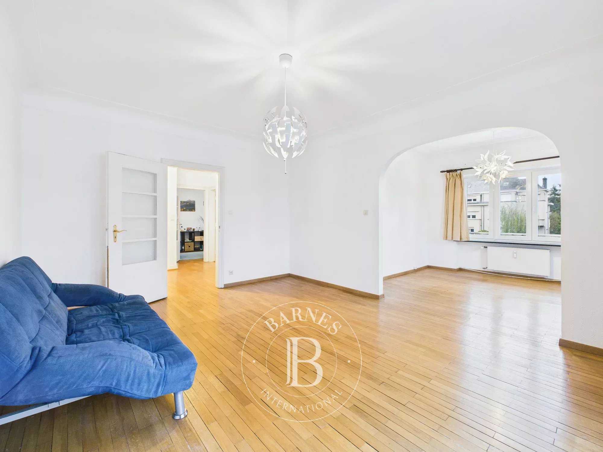 Luxembourg  - Piso 2 Cuartos, 1 Habitacion