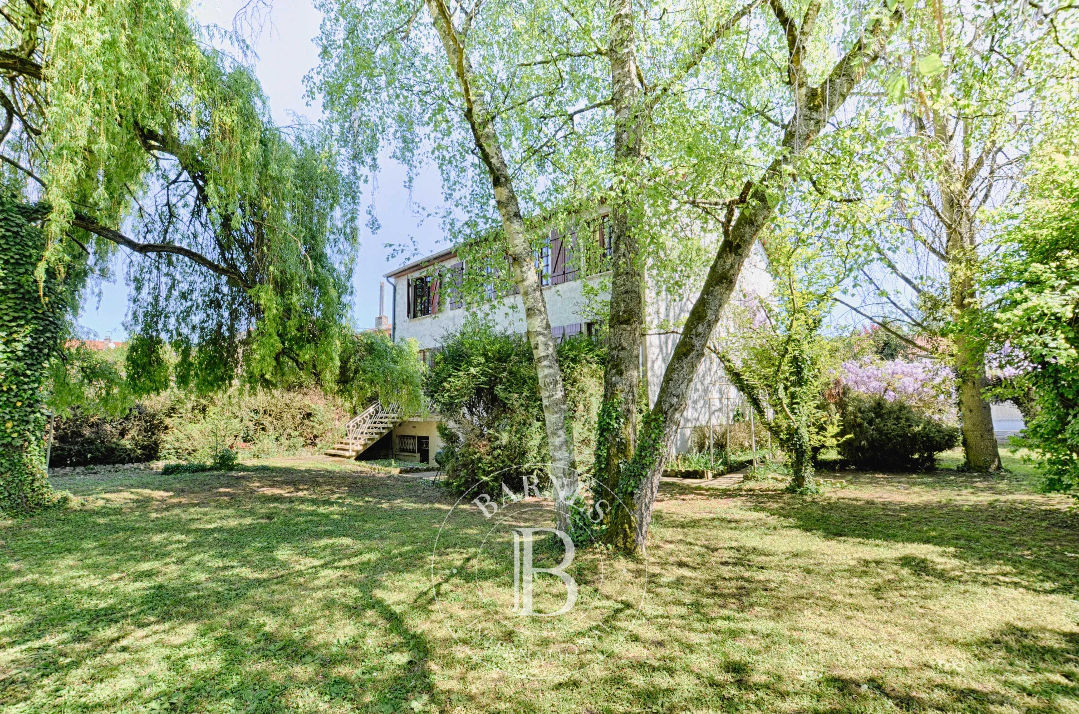 Manom  - Maison 7 Pi&egrave;ces 4 Chambres