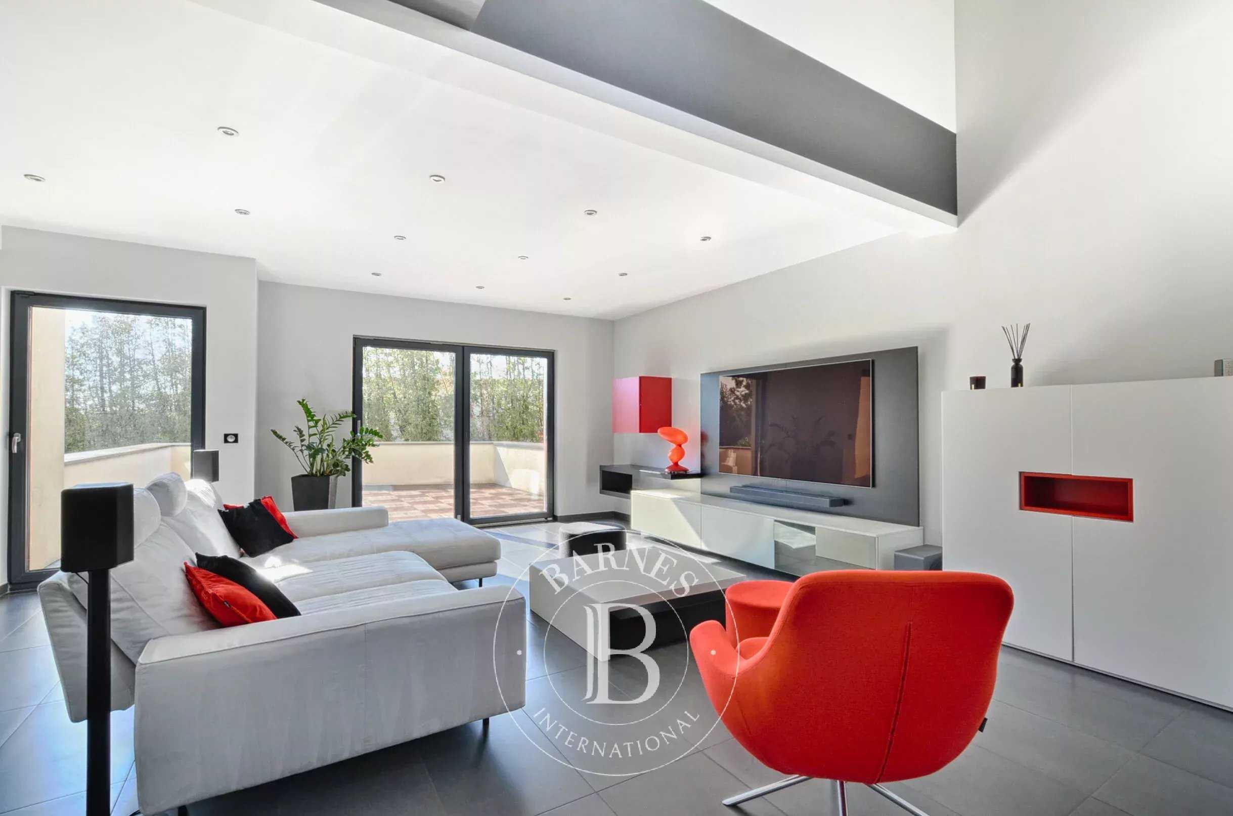 Thionville  - Villa 8 Pi&egrave;ces 4 Chambres