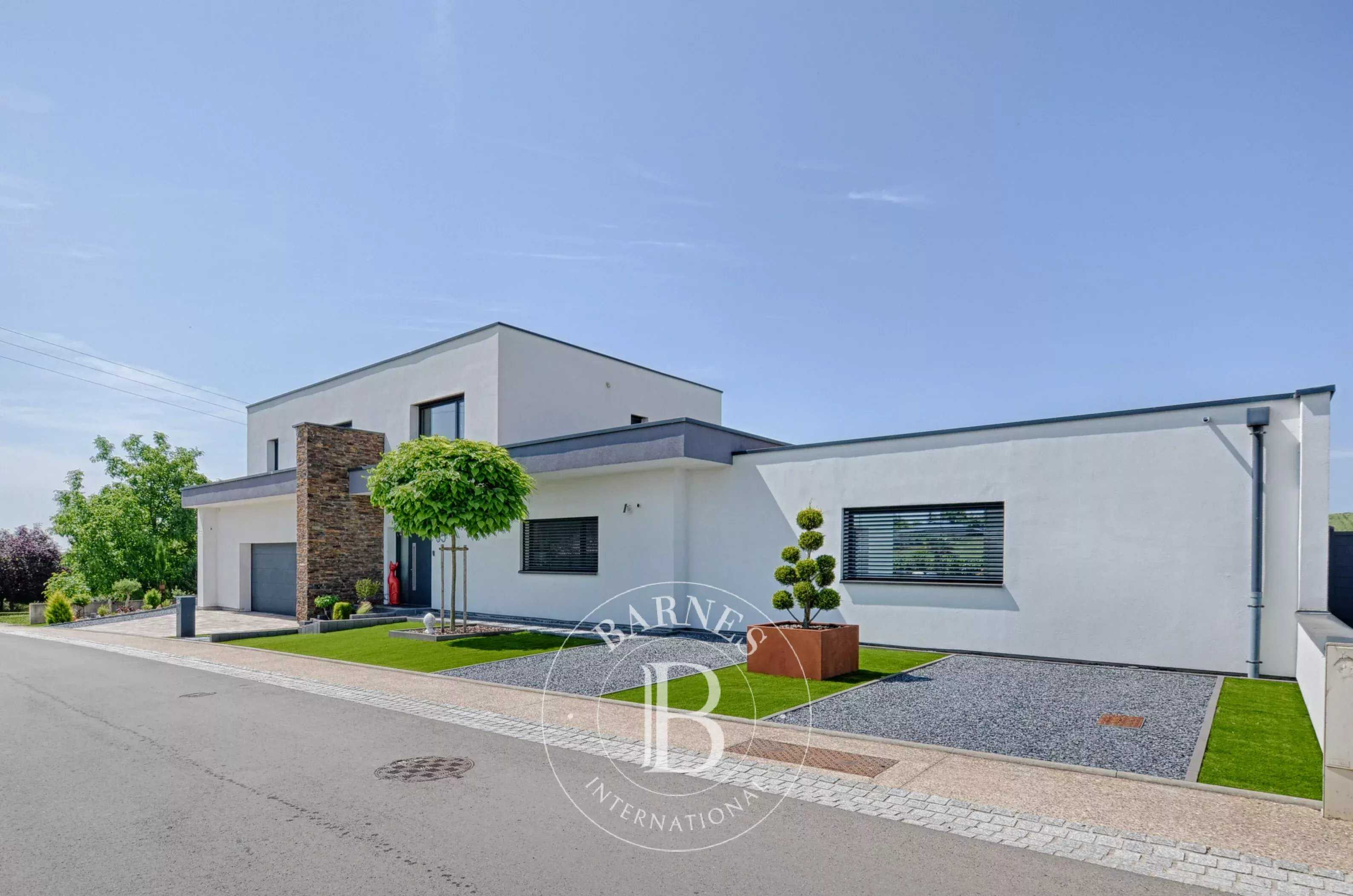 Villa Thionville  -  ref 86000906 (picture 1)