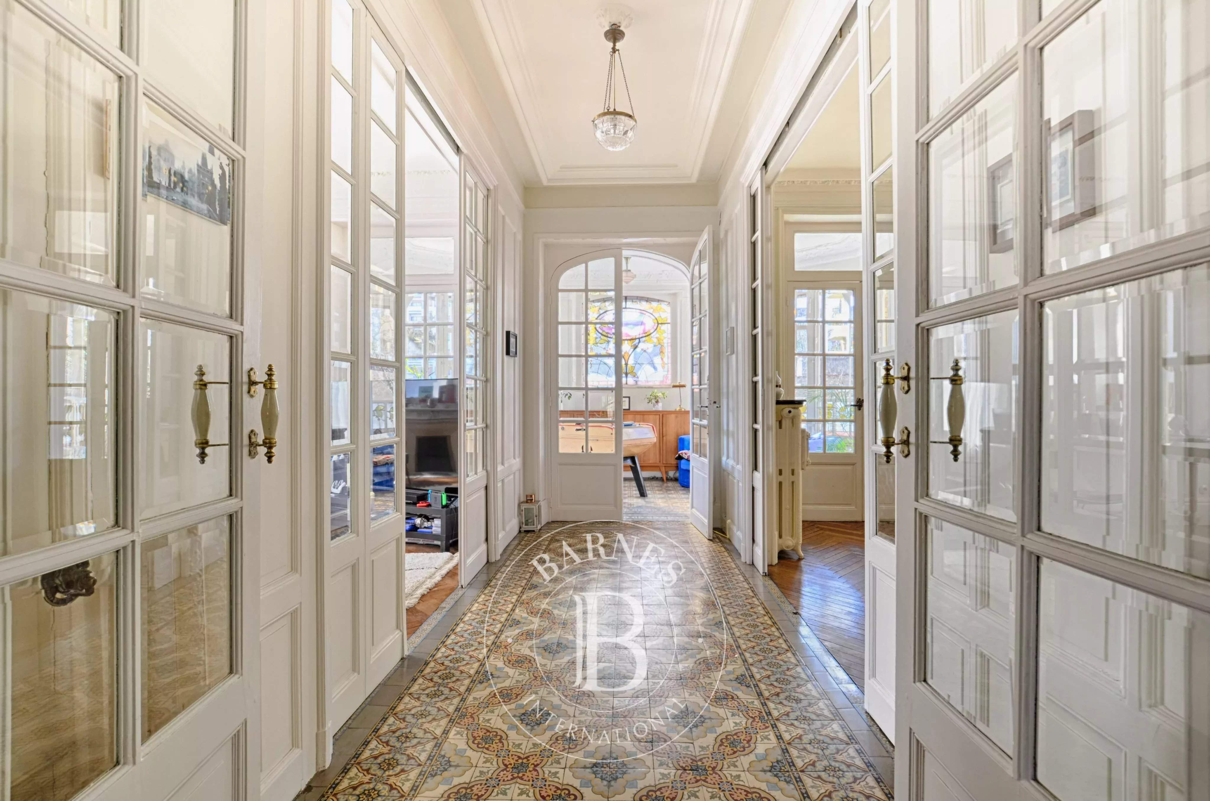 Nancy  - Maison de ville 10 Pi&egrave;ces 6 Chambres - picture 2