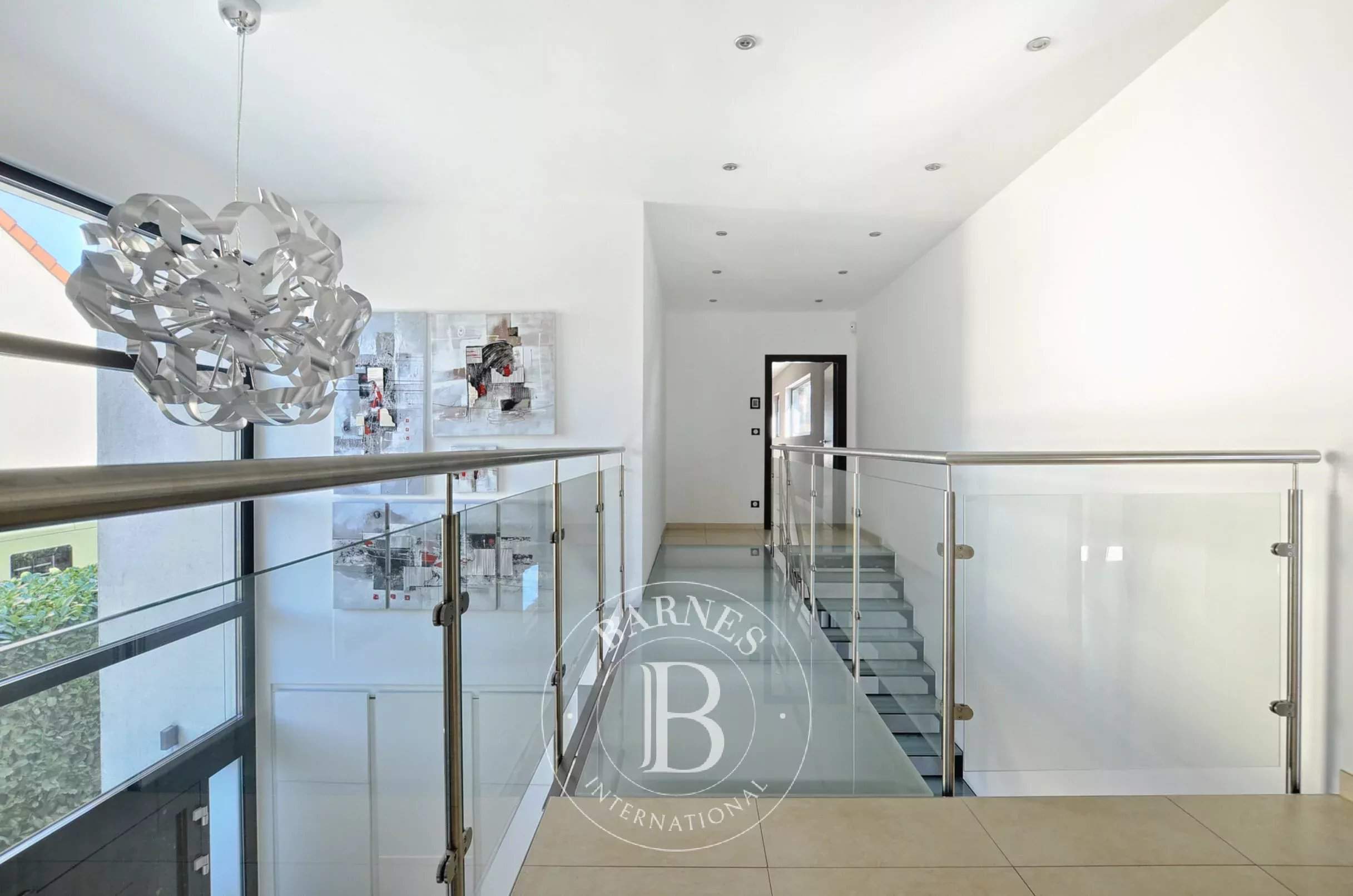 Thionville  - Villa 8 Pi&egrave;ces 4 Chambres - picture 18