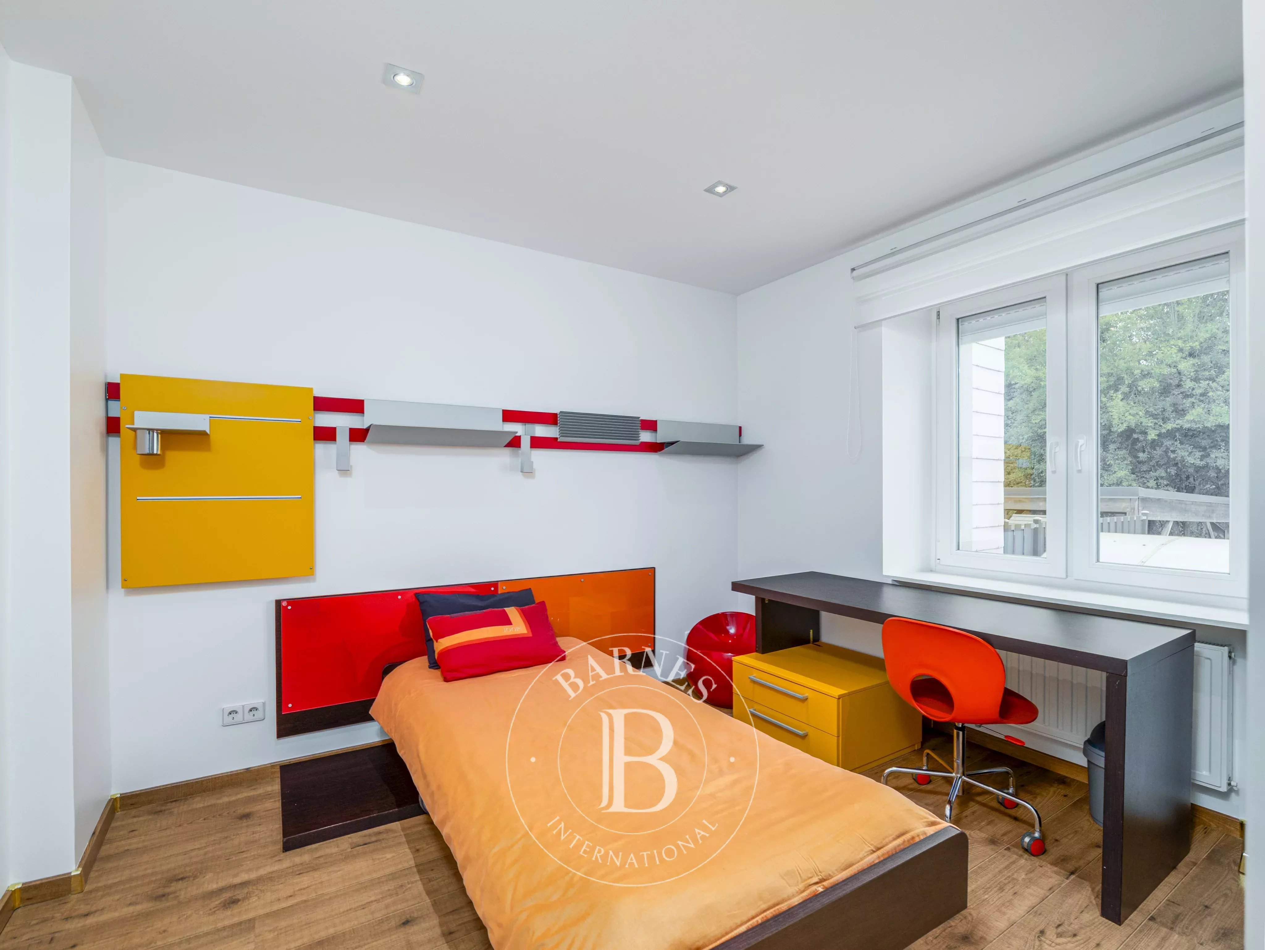 Hobscheid  - House 5 Bedrooms - picture 12