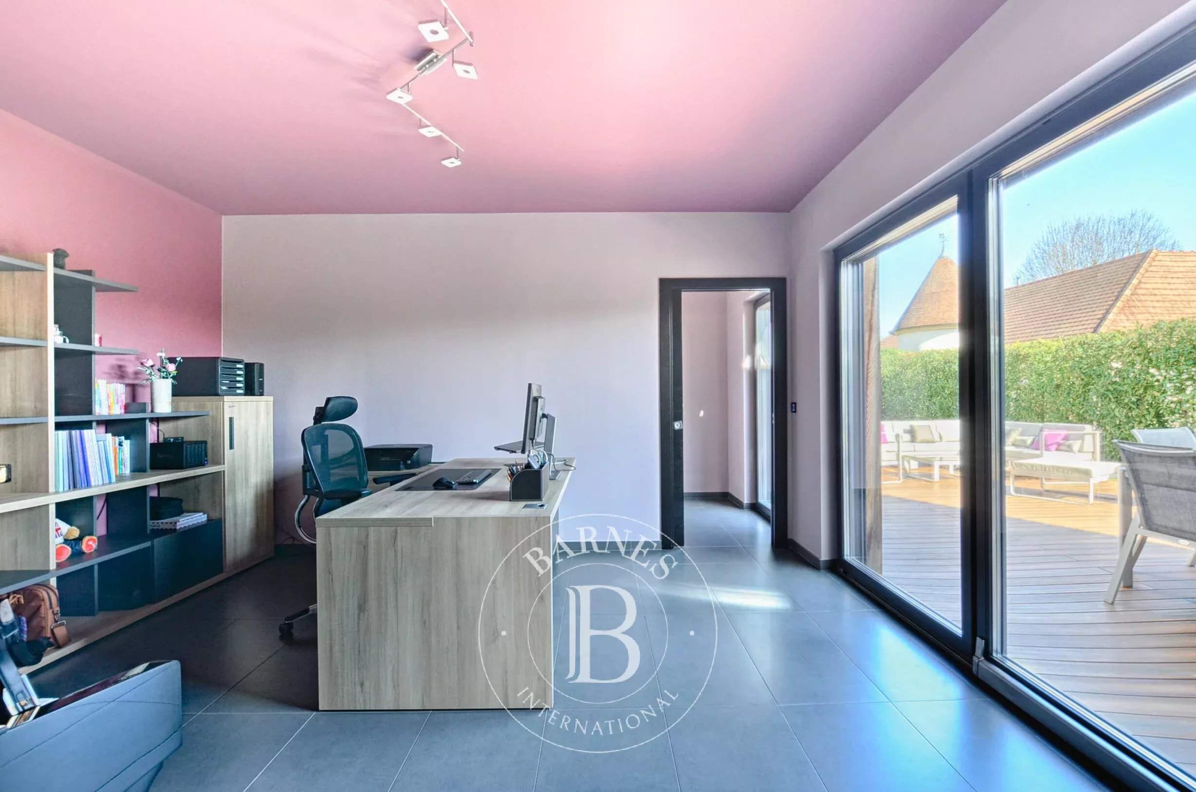 Thionville  - Villa 8 Pi&egrave;ces 4 Chambres - picture 14