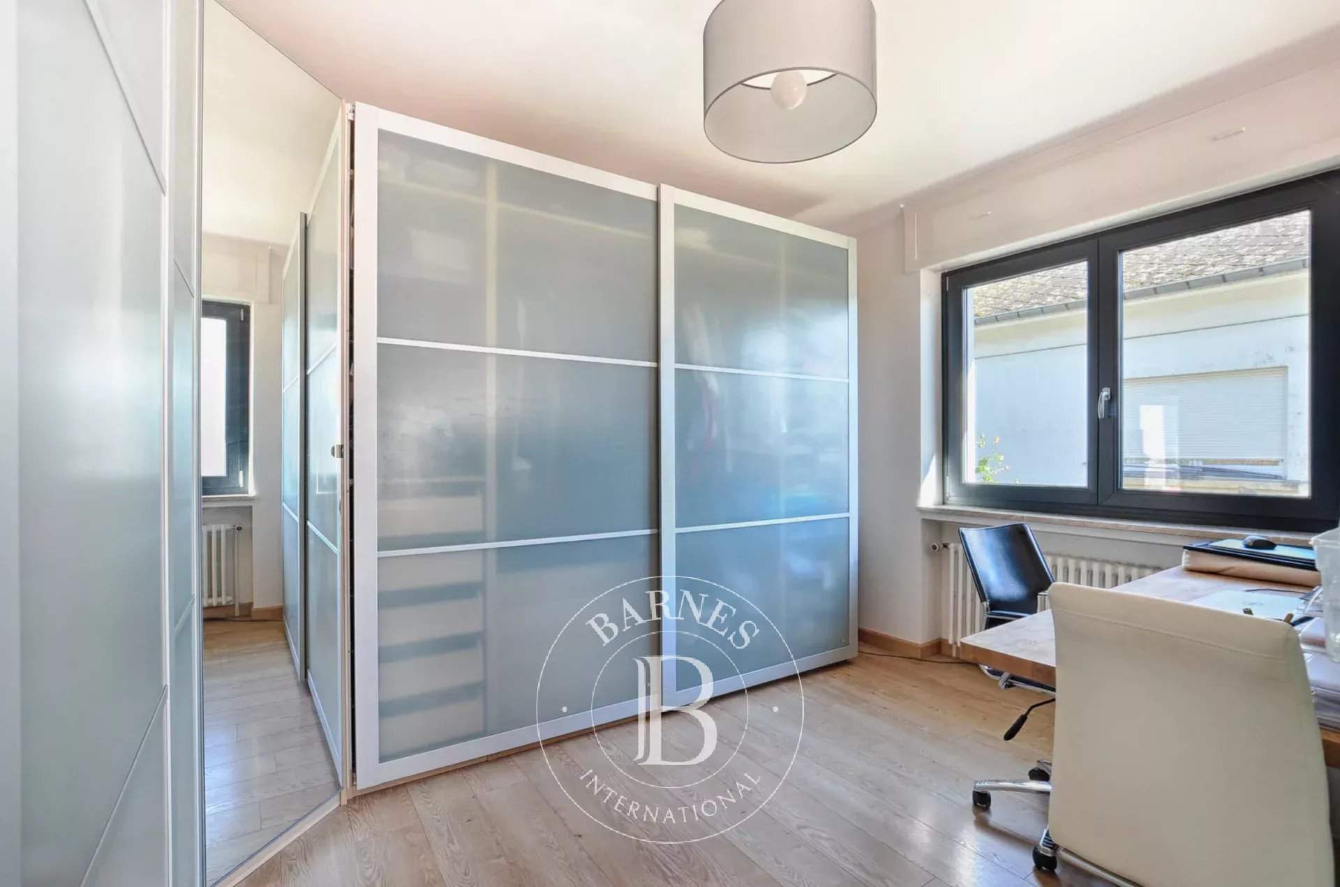 Thionville  - Villa 9 Pi&egrave;ces 6 Chambres - picture 12