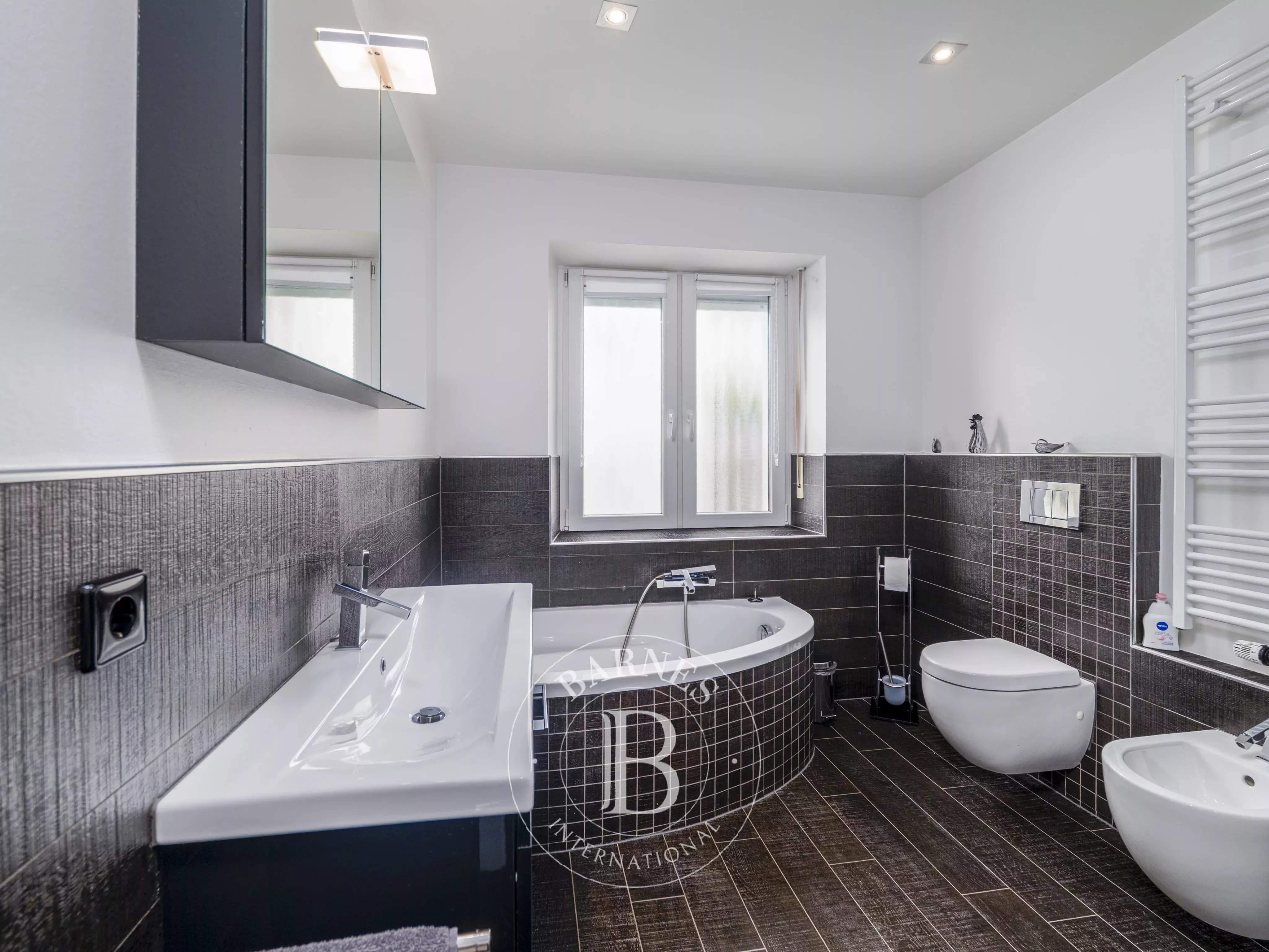 Hobscheid  - House 5 Bedrooms - picture 10