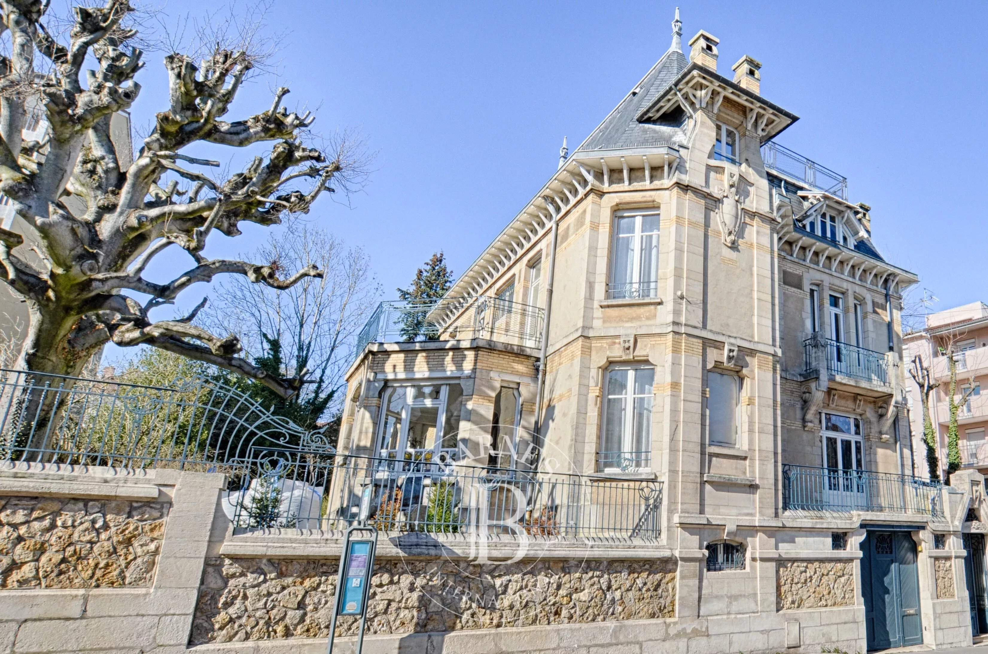 Nancy  - Maison de ville 10 Pi&egrave;ces 6 Chambres - picture 3