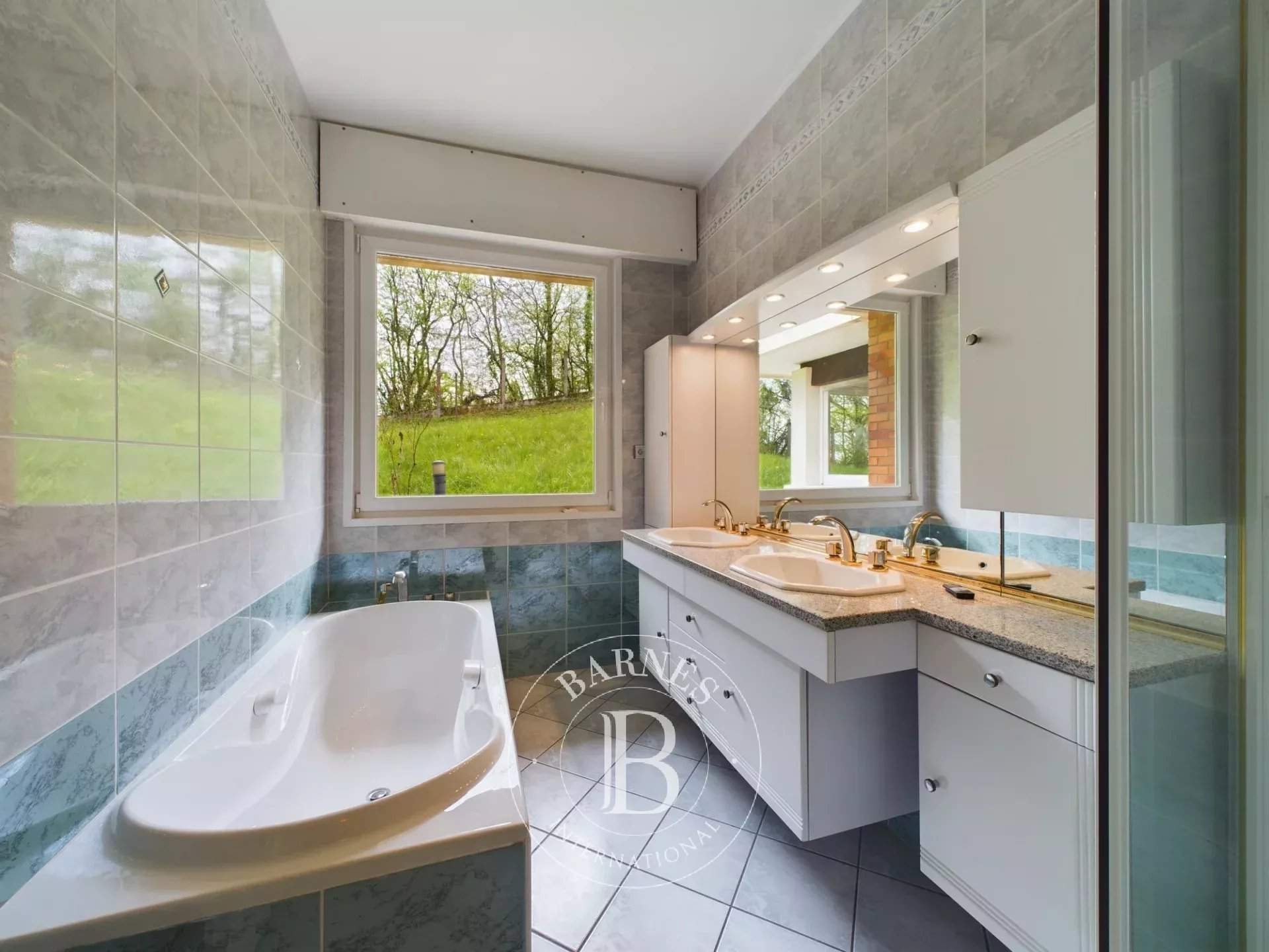 Sainte-Ruffine  - Villa 7 Pi&egrave;ces 4 Chambres - picture 12