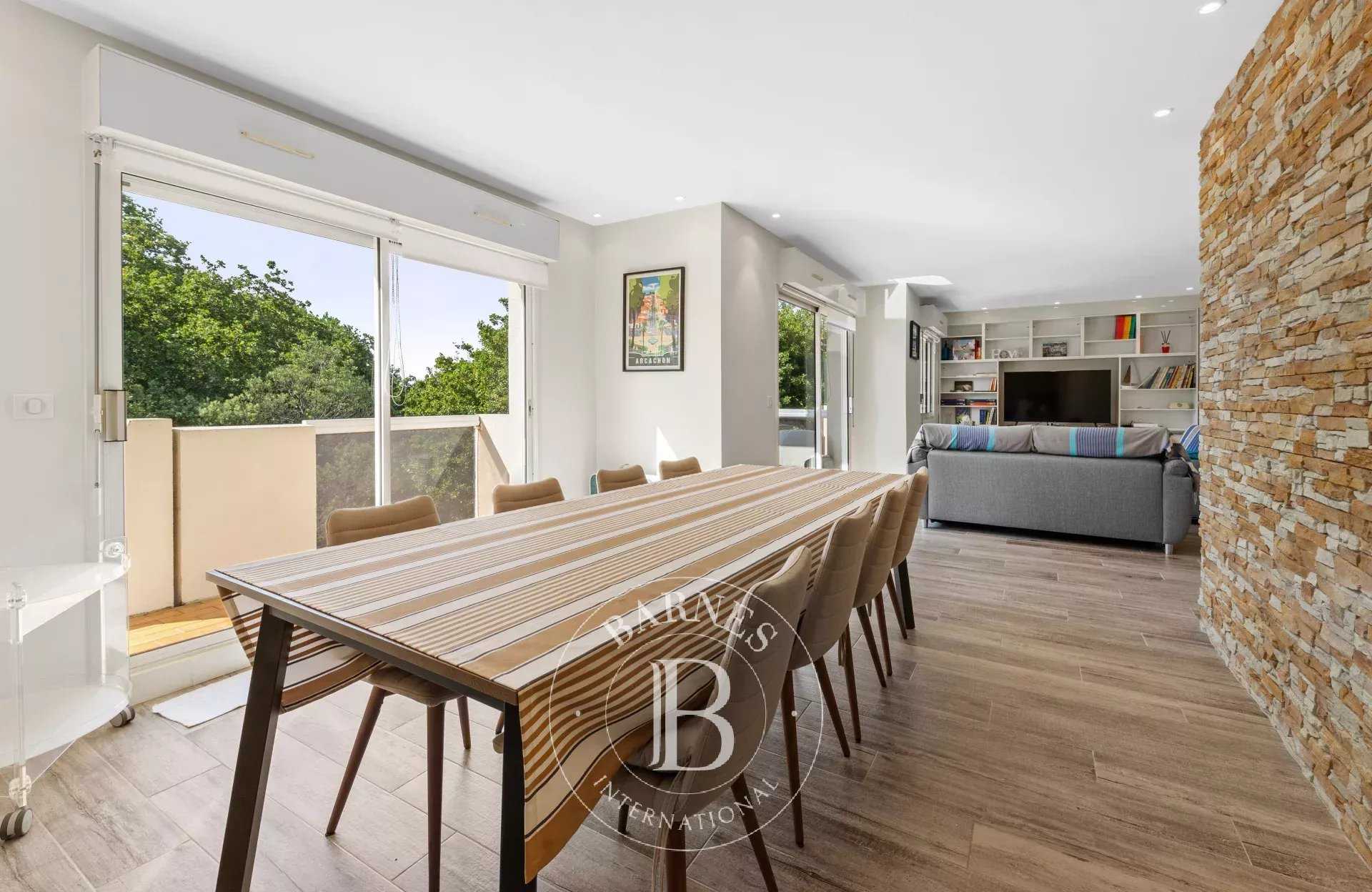 Arcachon  - Piso 4 Cuartos 3 Habitaciones