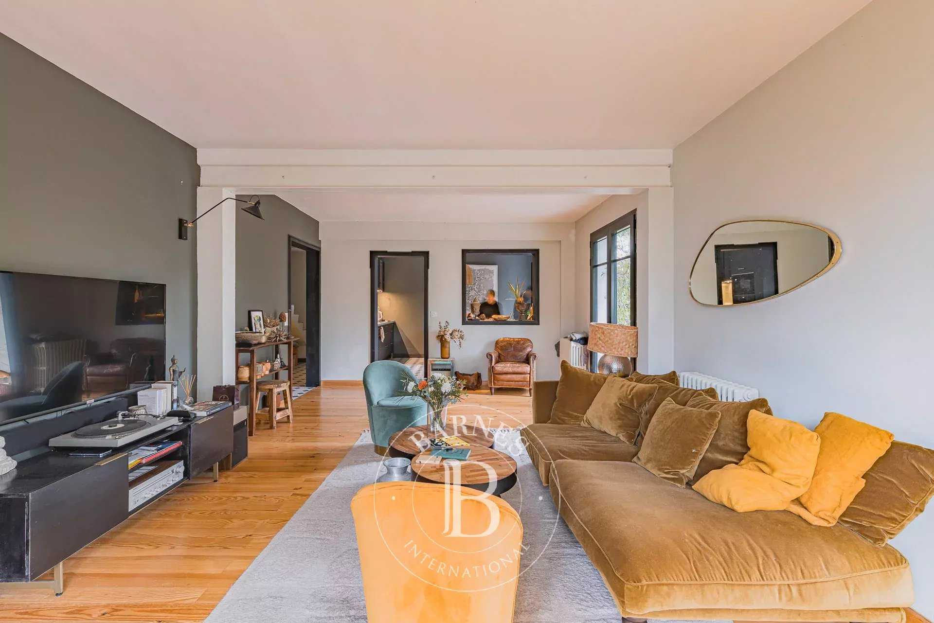 Arcachon  - Maison 7 Pi&egrave;ces 5 Chambres