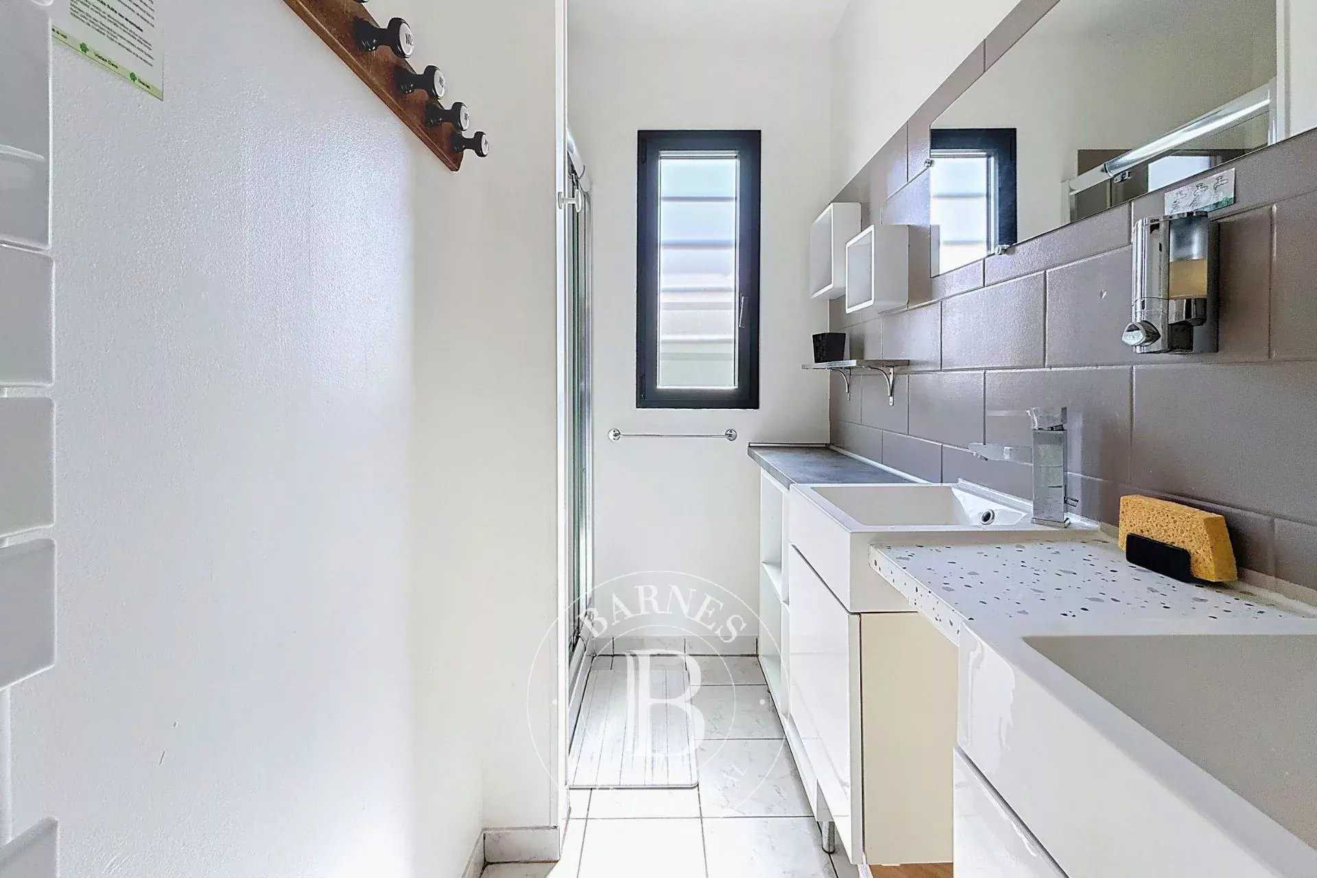 Arcachon  - Maison 5 Pi&egrave;ces 4 Chambres