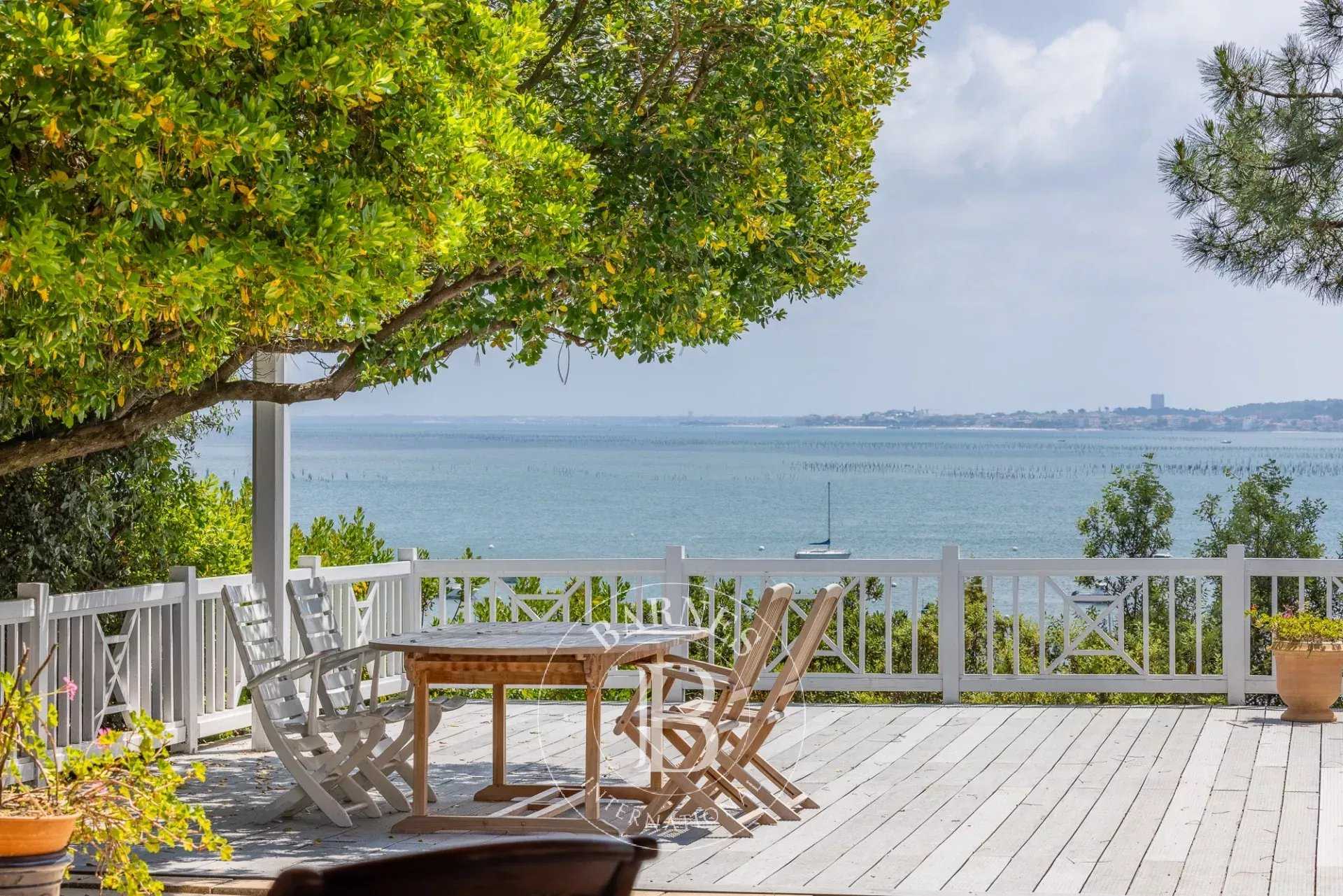 Lège-Cap-Ferret  - Propriété 7 Pièces 6 Chambres