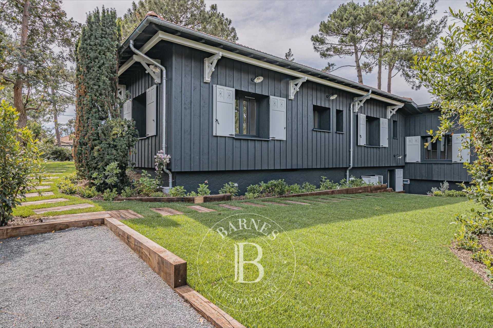 Villa Cap-Ferret  -  ref 84903315 (picture 3)