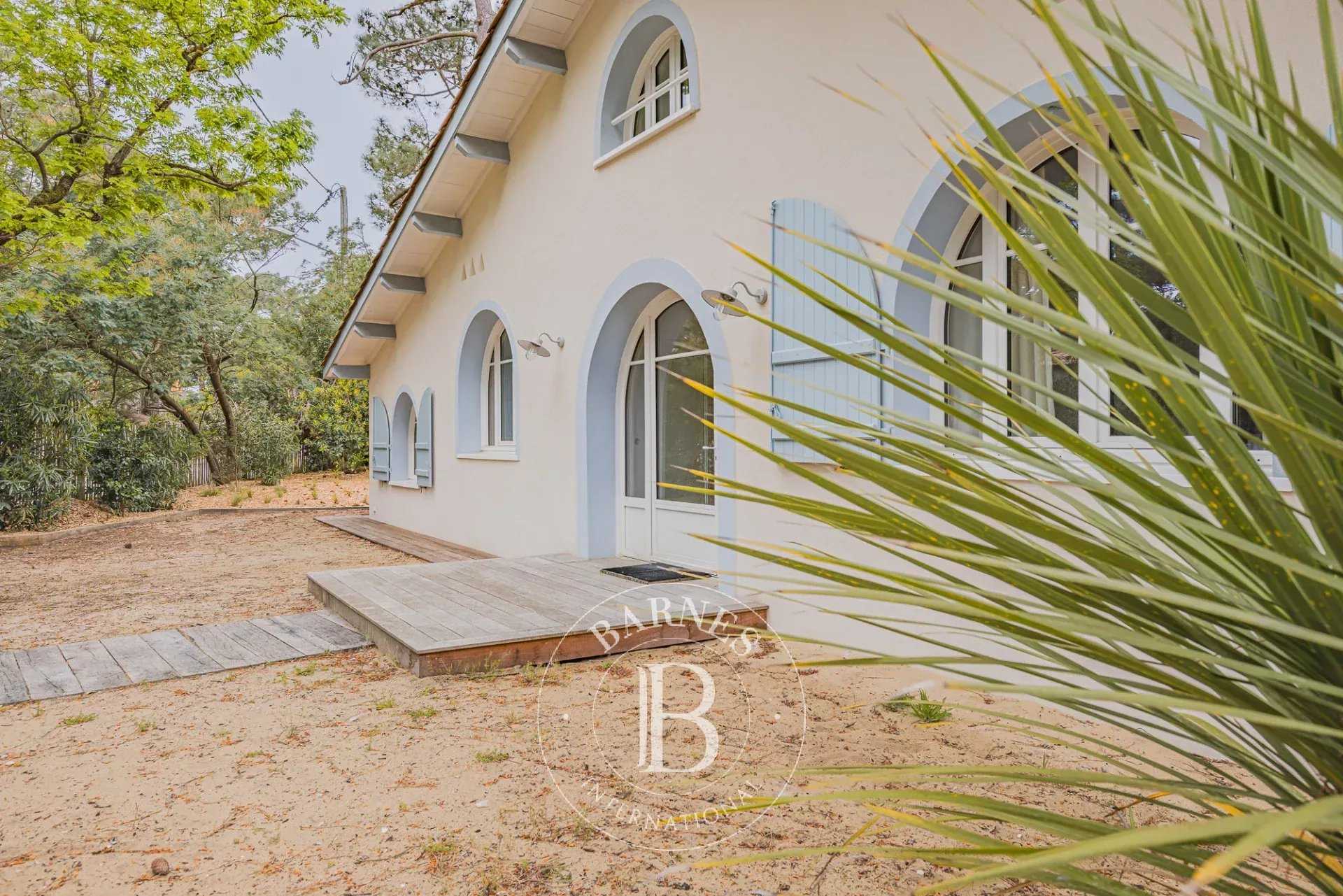 Villa Cap-Ferret  -  ref 85848142 (picture 2)