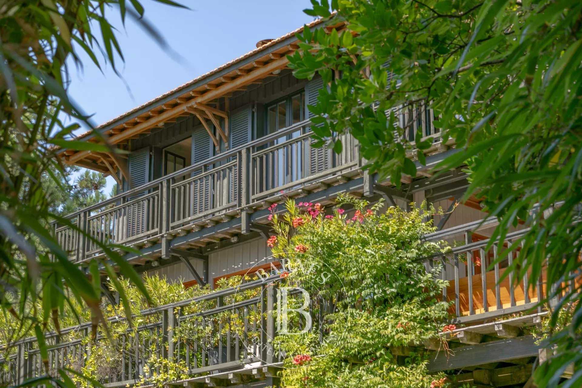 Villa Cap-Ferret  -  ref 83139829 (picture 1)