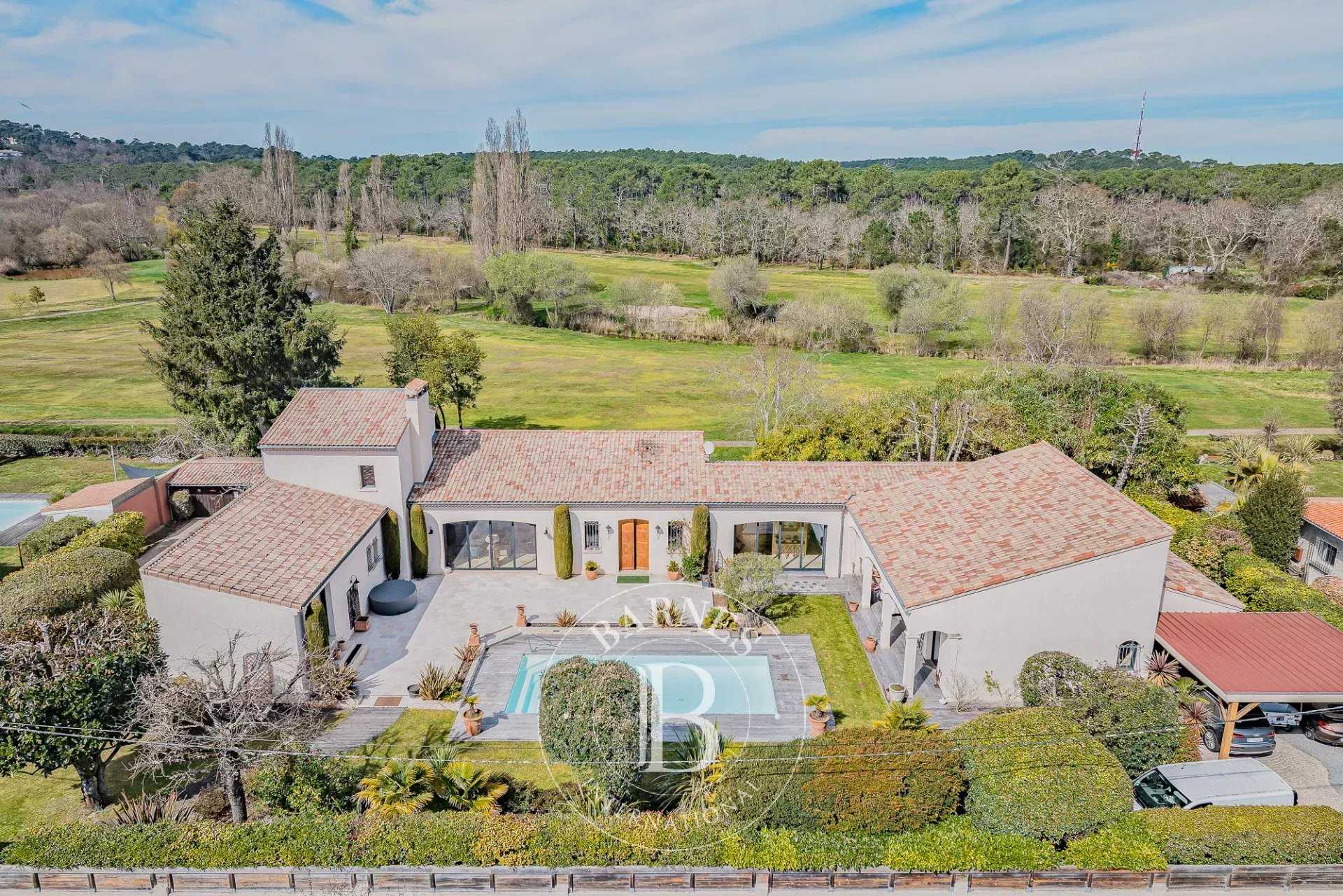 Villa La Teste-de-Buch  -  ref 85688746 (picture 1)