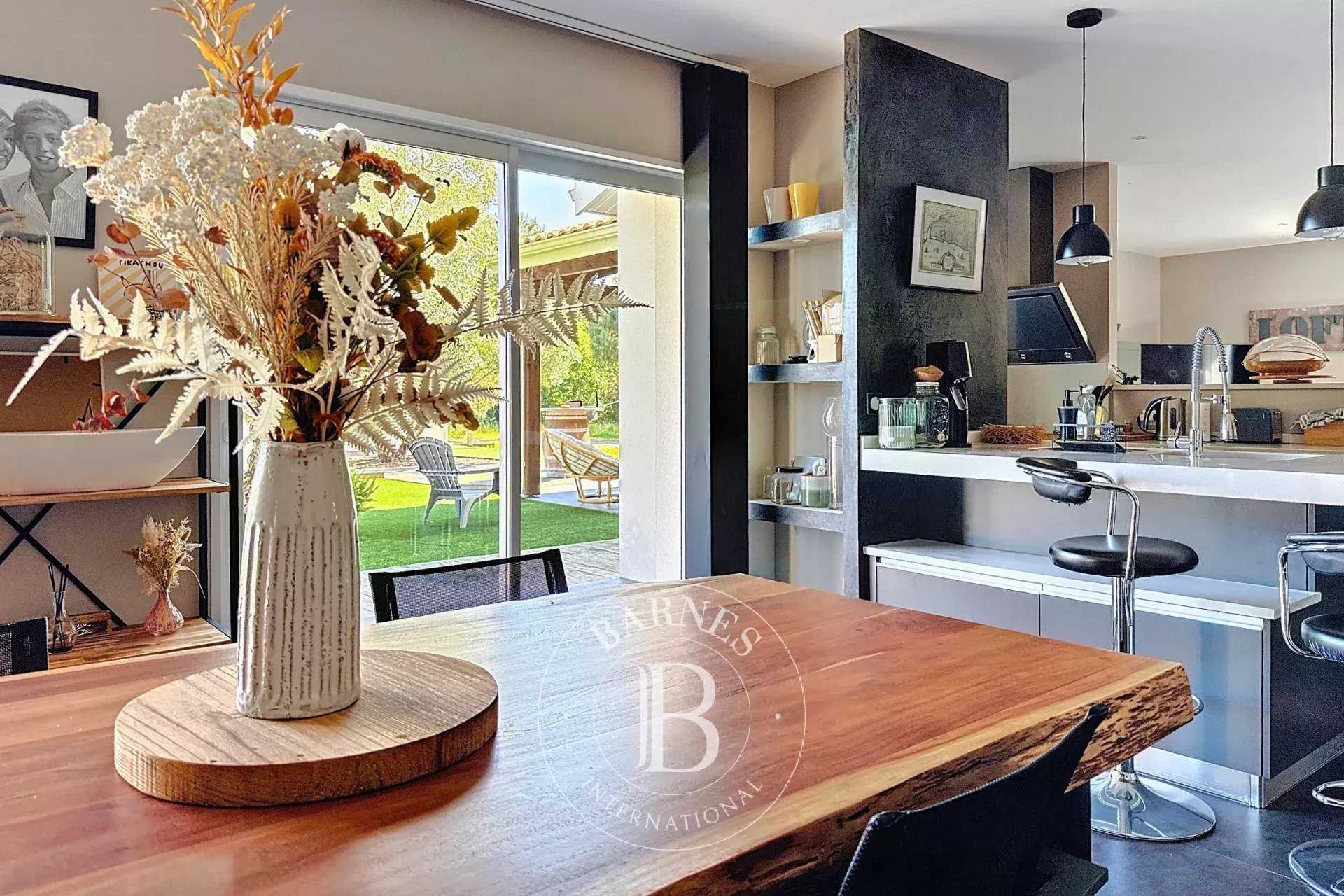 Lège-Cap-Ferret  - Maison 7 Pi&egrave;ces 4 Chambres