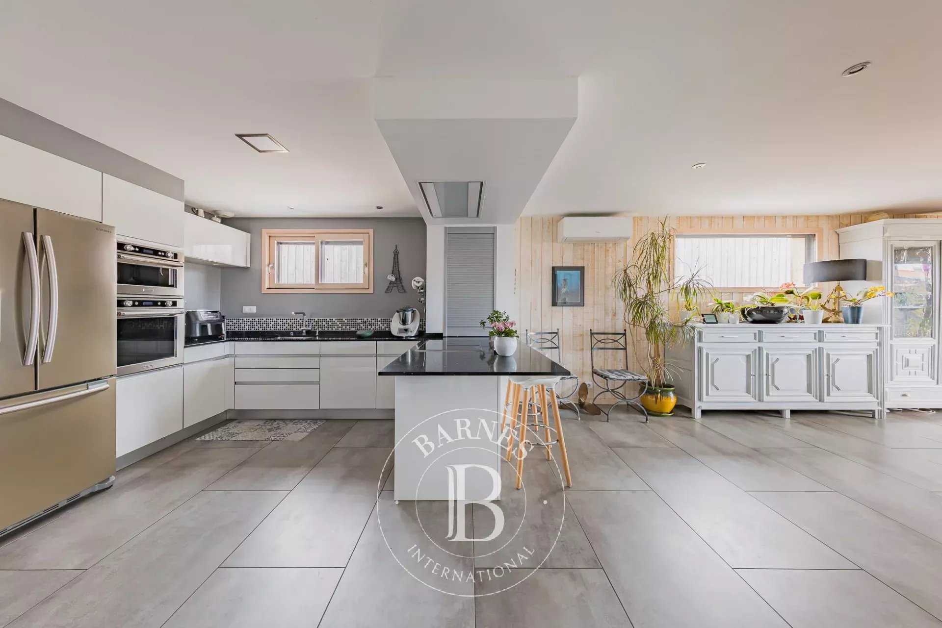 La Teste-de-Buch  - Maison 6 Pi&egrave;ces 3 Chambres