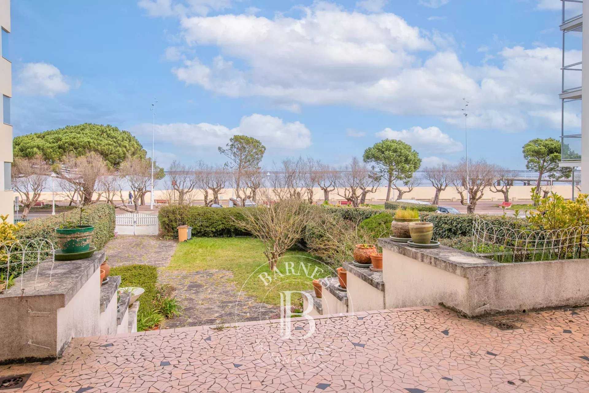 Arcachon  - Villa 9 Bedrooms