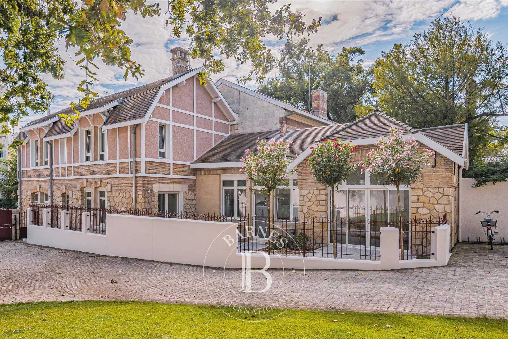 Arcachon  - Maison 5 Pi&egrave;ces 3 Chambres