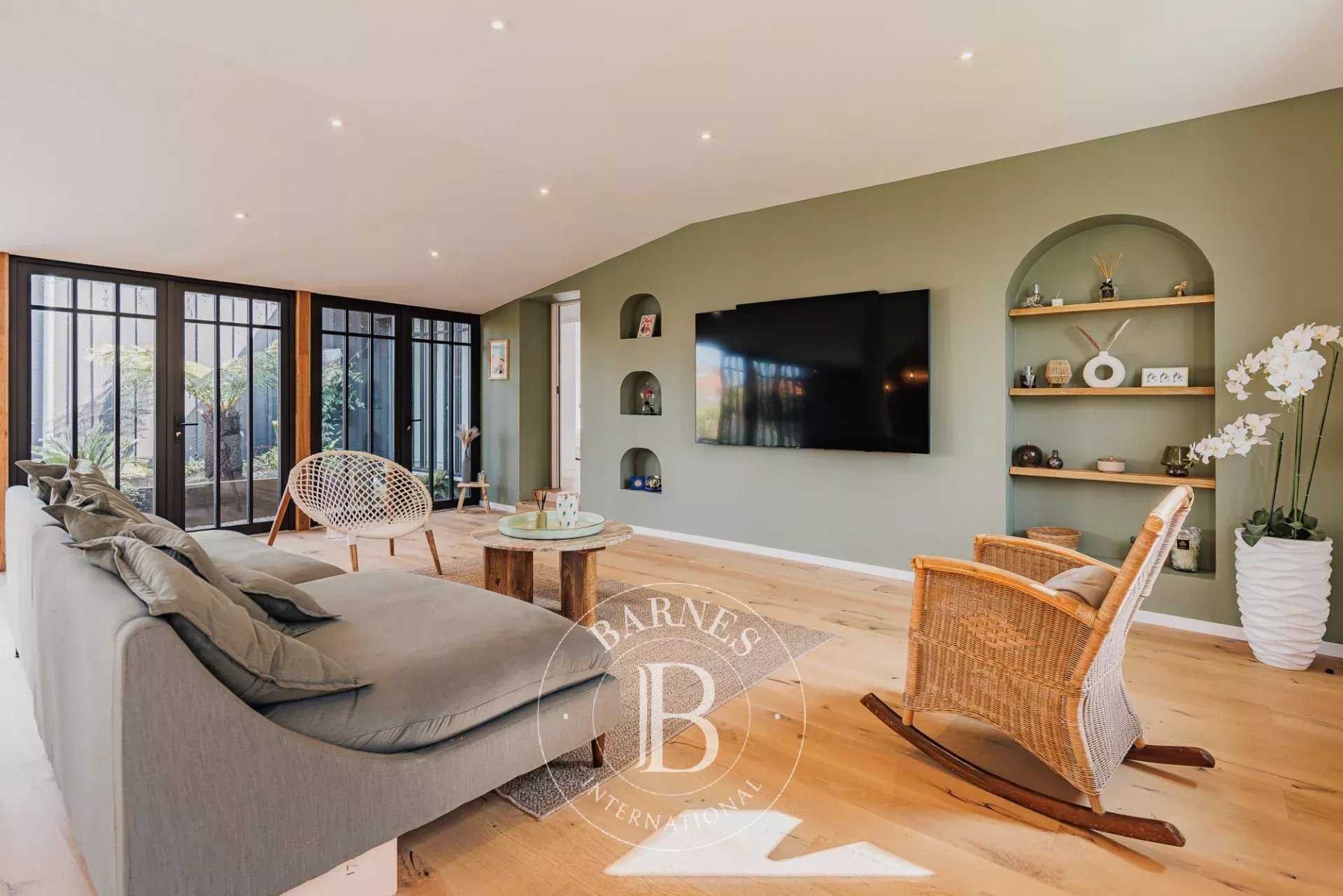 La Teste-de-Buch  - Maison 7 Pi&egrave;ces 5 Chambres