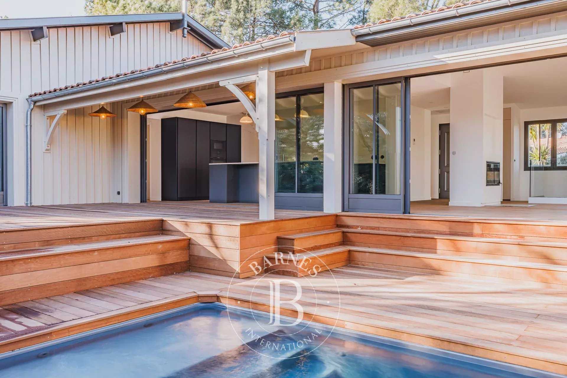 Pyla-sur-Mer  - Villa 6 Pi&egrave;ces 4 Chambres