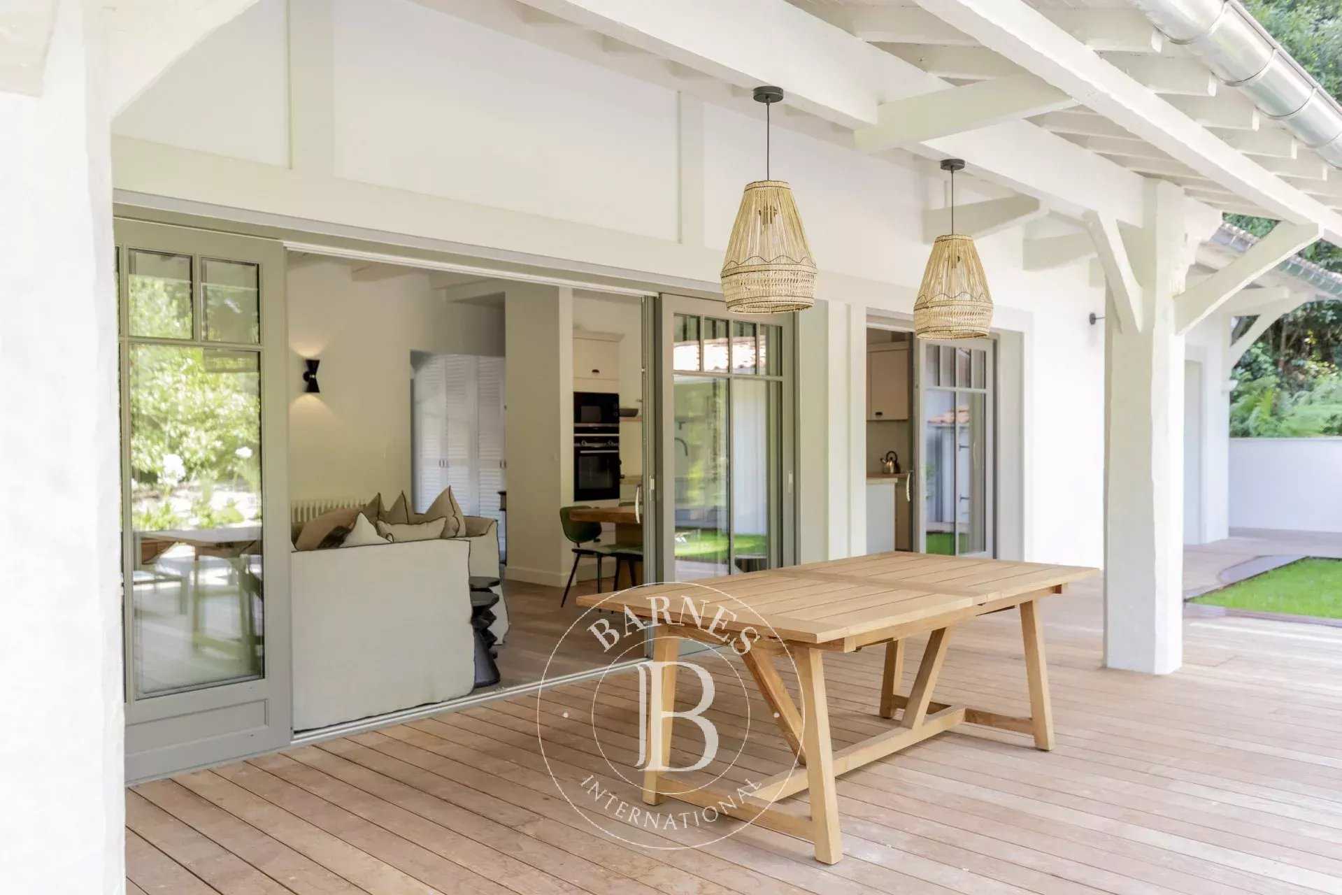 Villa Arcachon  -  ref 6643478 (picture 3)