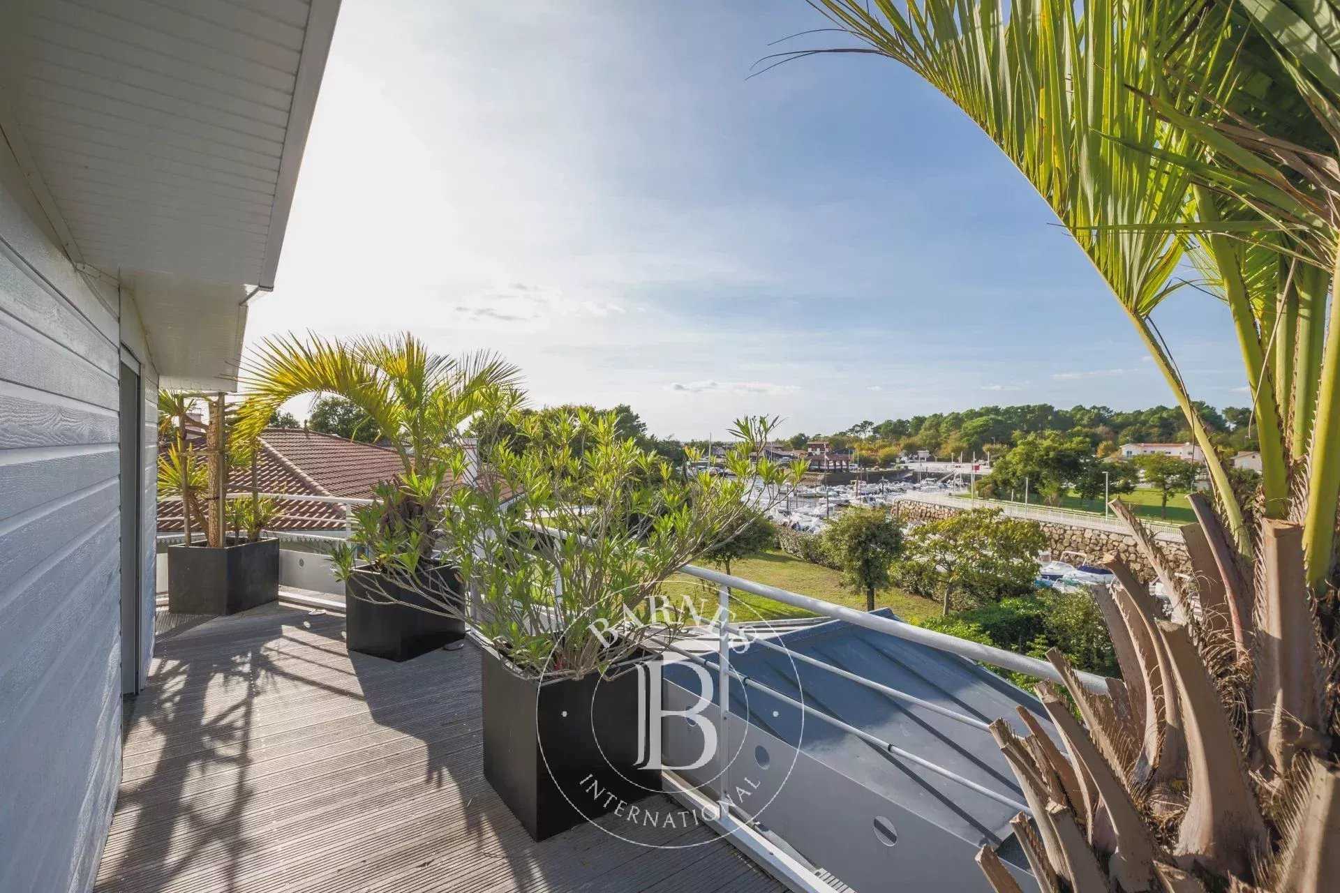 Villa Lanton  -  ref 5561816 (picture 3)