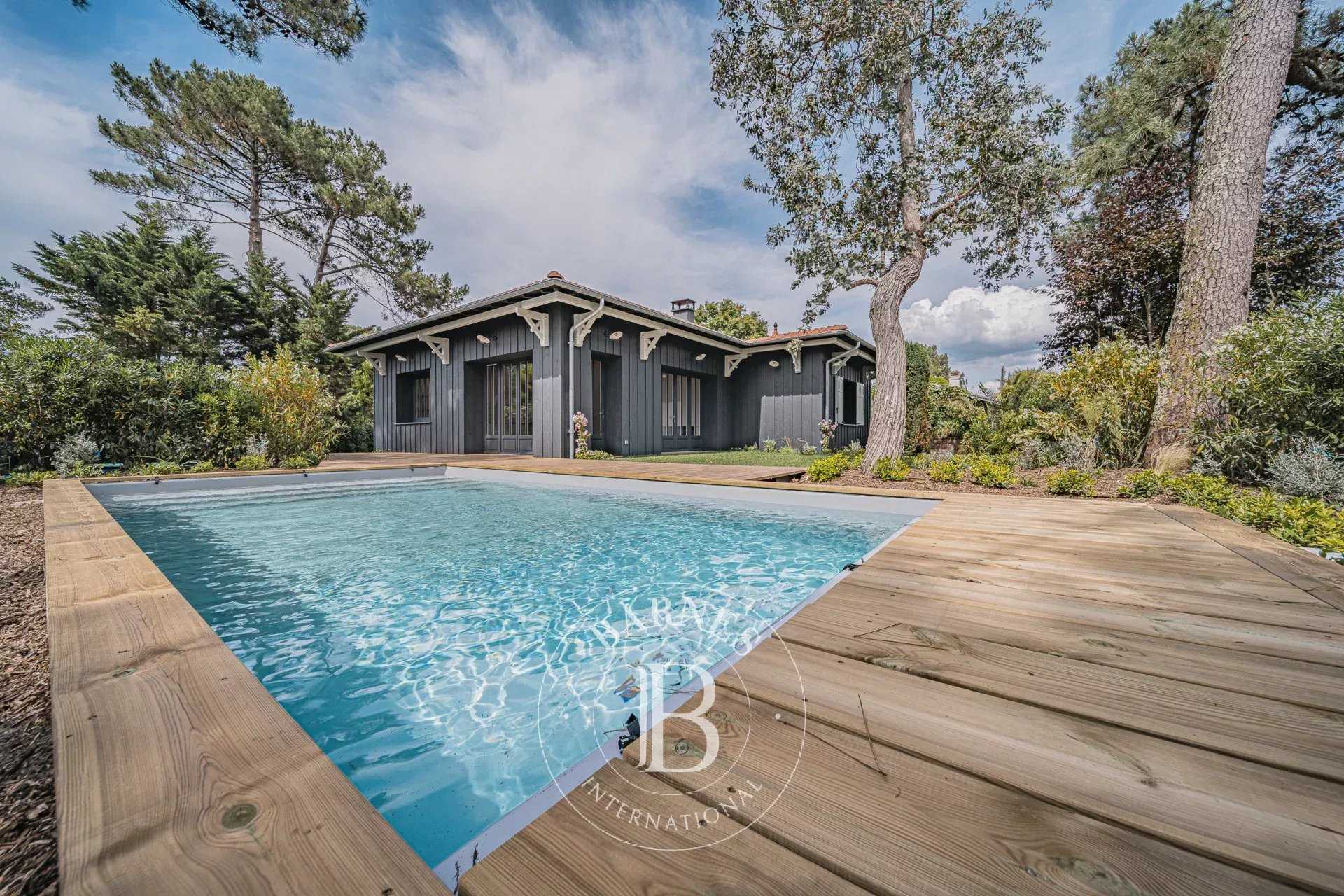 Villa Cap-Ferret  -  ref 84903315 (picture 2)
