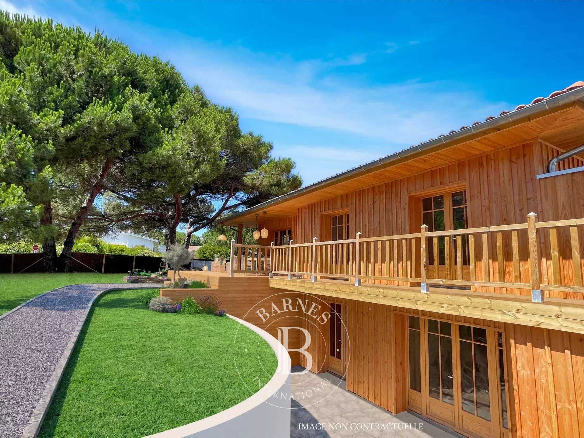 Villa Cap-Ferret  -  ref 83488285 (picture 1)